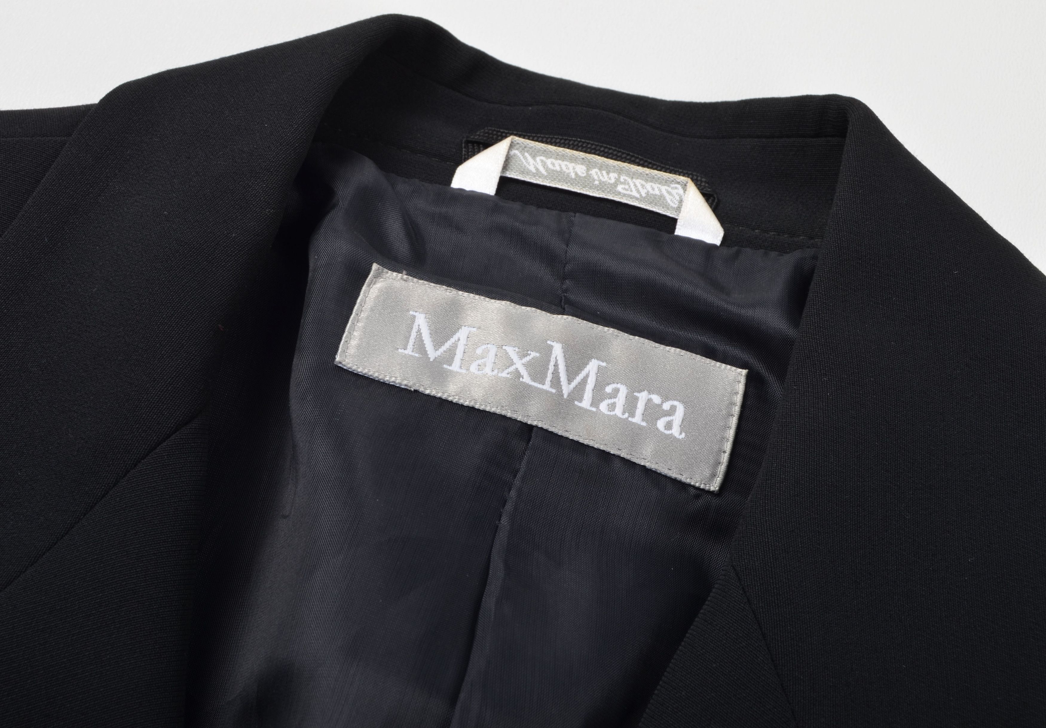 Max Mara Vintage Max Mara 90's Black Viscose Wool Blend Blazer Size M / US 6-8 / IT 42-44 - 8 Thumbnail