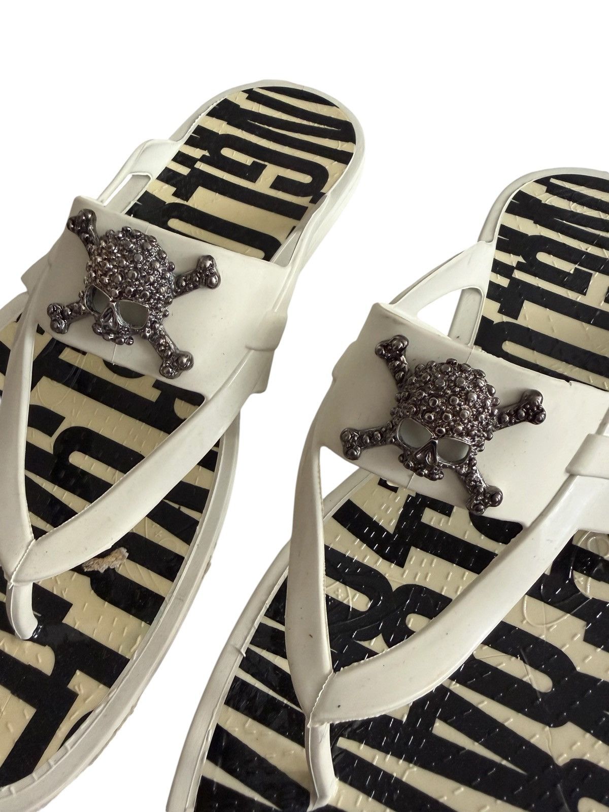 Vivienne Westwood Vivienne Westwood Skull Rubber Slippers Size US 9 / EU 42 - 4 Thumbnail