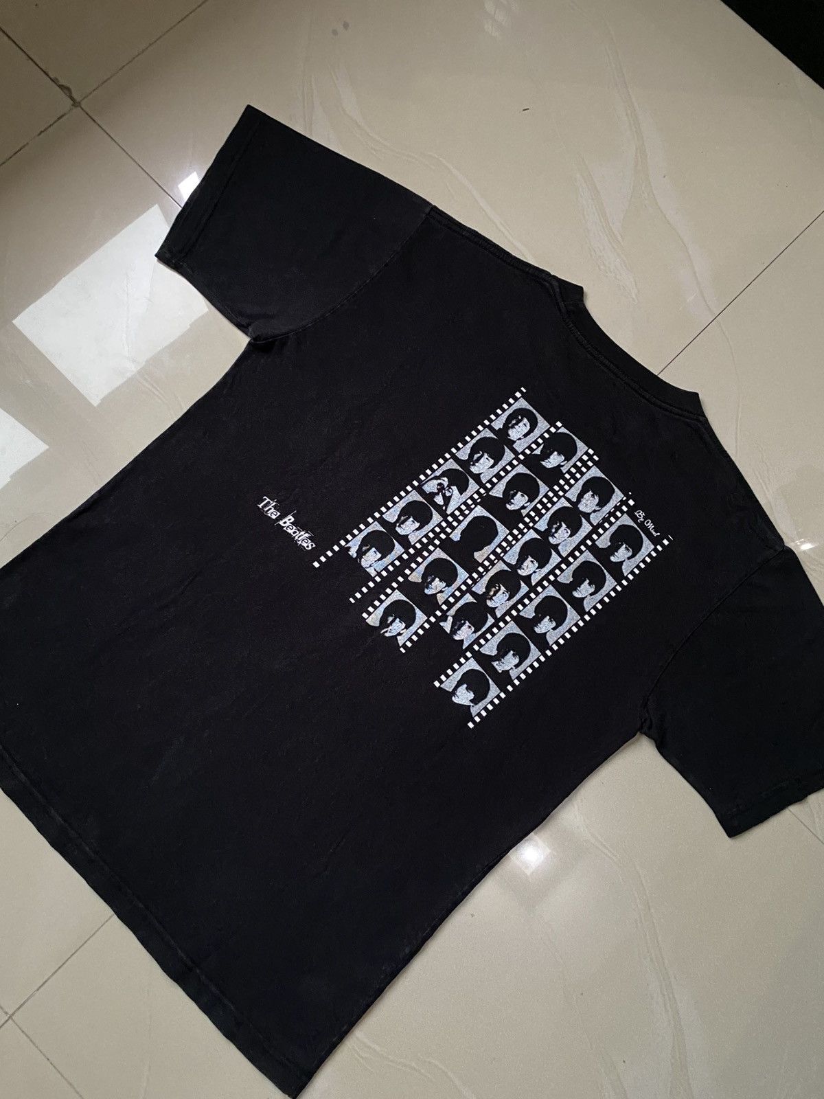Band Tees Vintage The Beatles Tshirt Size US L / EU 52-54 / 3 - 4 Thumbnail