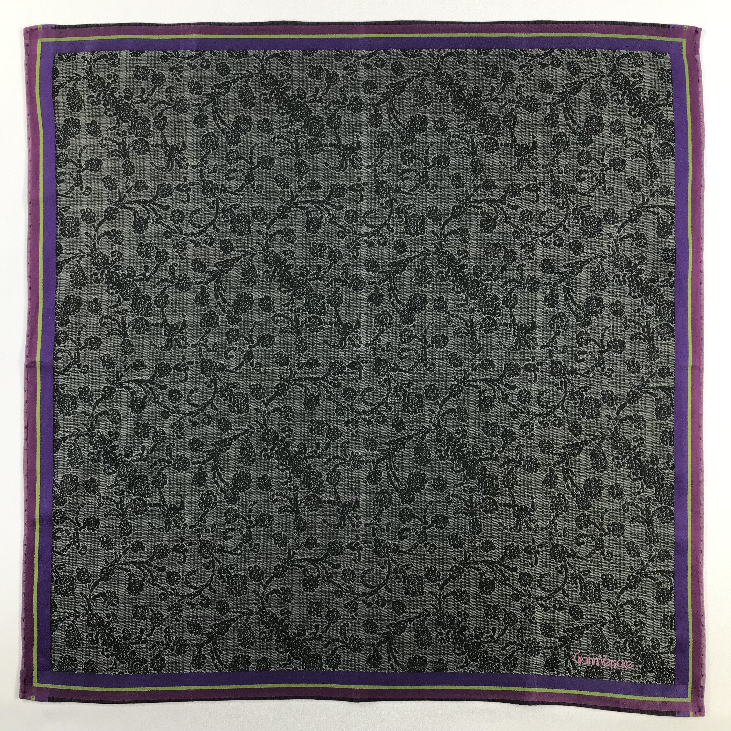 Vintage Gianni Versace Paislee Handkerchief / Bandana / Neckerchief Size ONE SIZE - 3 Thumbnail