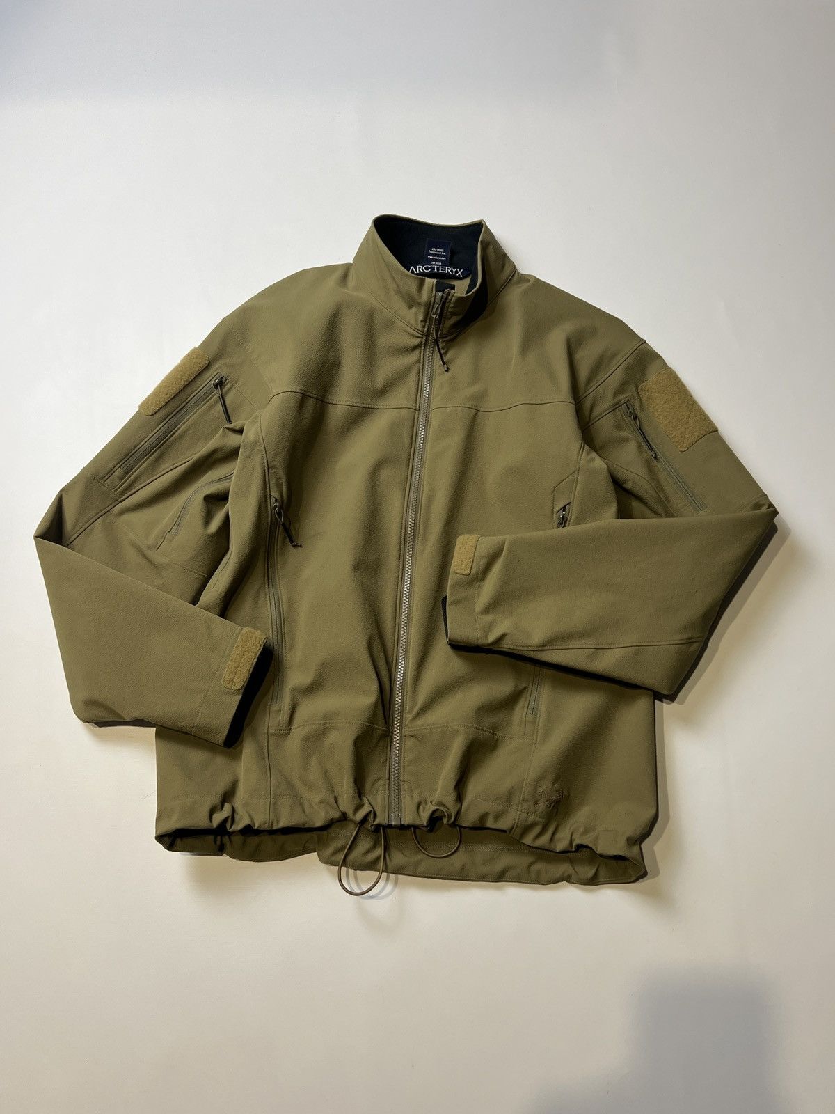 Arc'teryx Arc’teryx LEAF Combat Softshell Jacket – Crocodile Size US M / EU 48-50 / 2 - 1 Thumbnail