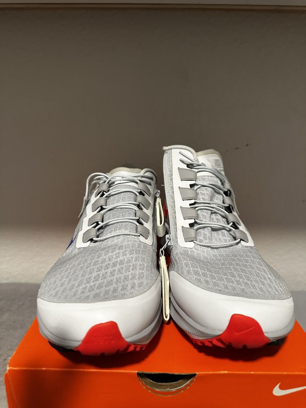 Nike Nike Air Zoom Pegasus 37 Flyease 9.5 Size US 9.5 / EU 42-43 - 6 Thumbnail