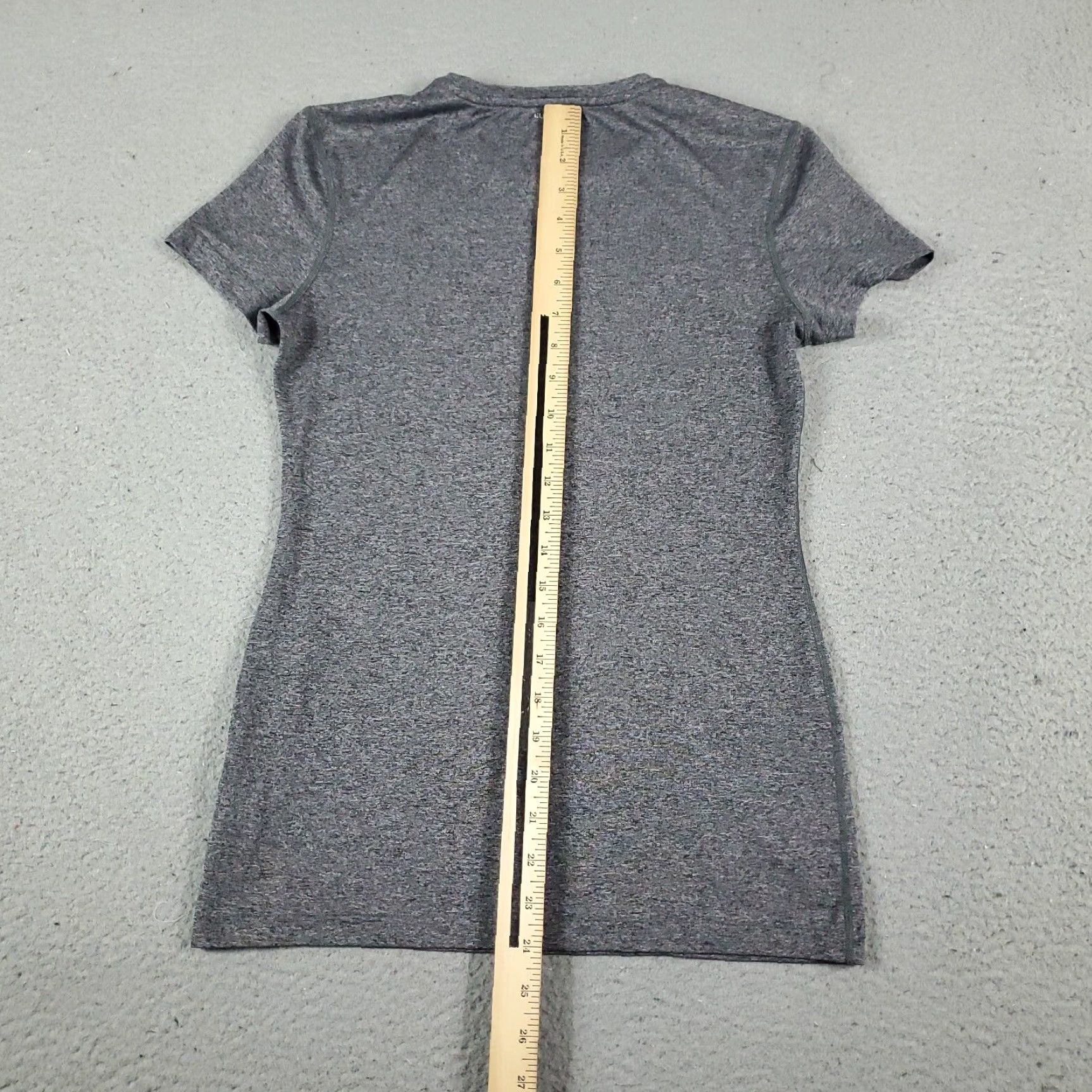 Adidas Adidas T Shirt Womens Small Gray Active Casual Short Sleeve Ladies Size S / US 4 / IT 40 - 4 Thumbnail
