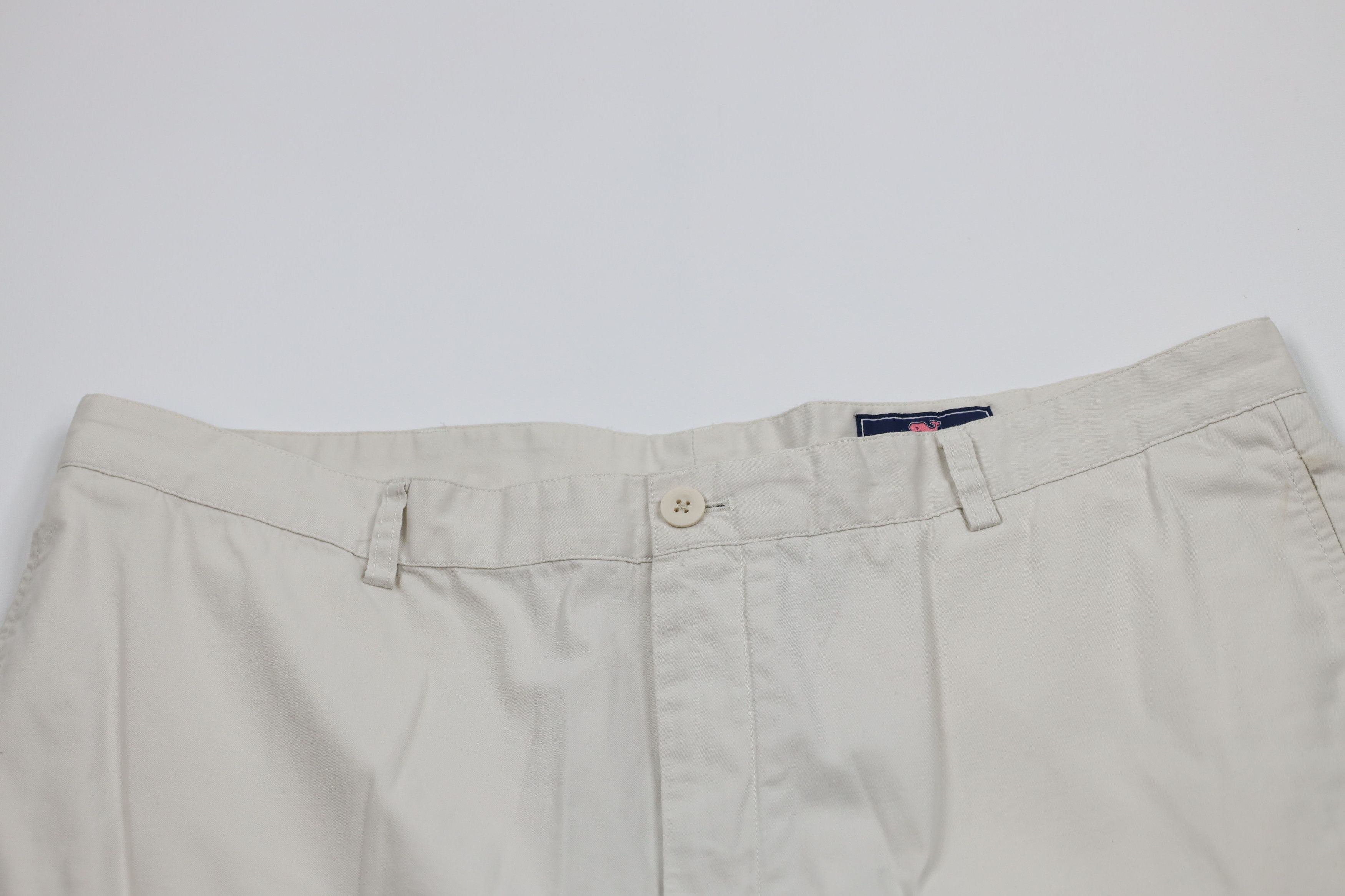Vineyard Vines × Vintage Vineyard Vines Spell Out Club Golfing Golf Shorts Beige Size US 42 / EU 58 - 2 Thumbnail