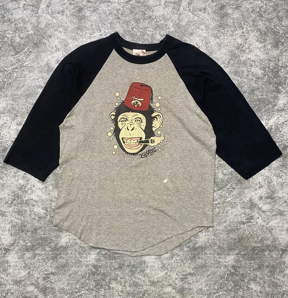 Japanese Brand Xlarge Monkey Big Vintage Smoke Raglan Tee Size US M / EU 48-50 / 2 - 1 Thumbnail
