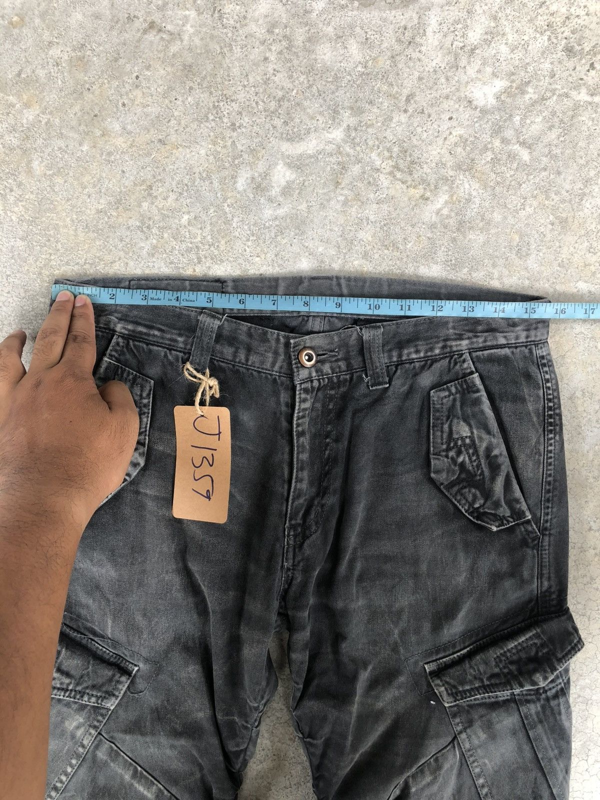 Tornado Mart Tornado Mart Cargo Pants Distressed Size US 31 - 24 Thumbnail