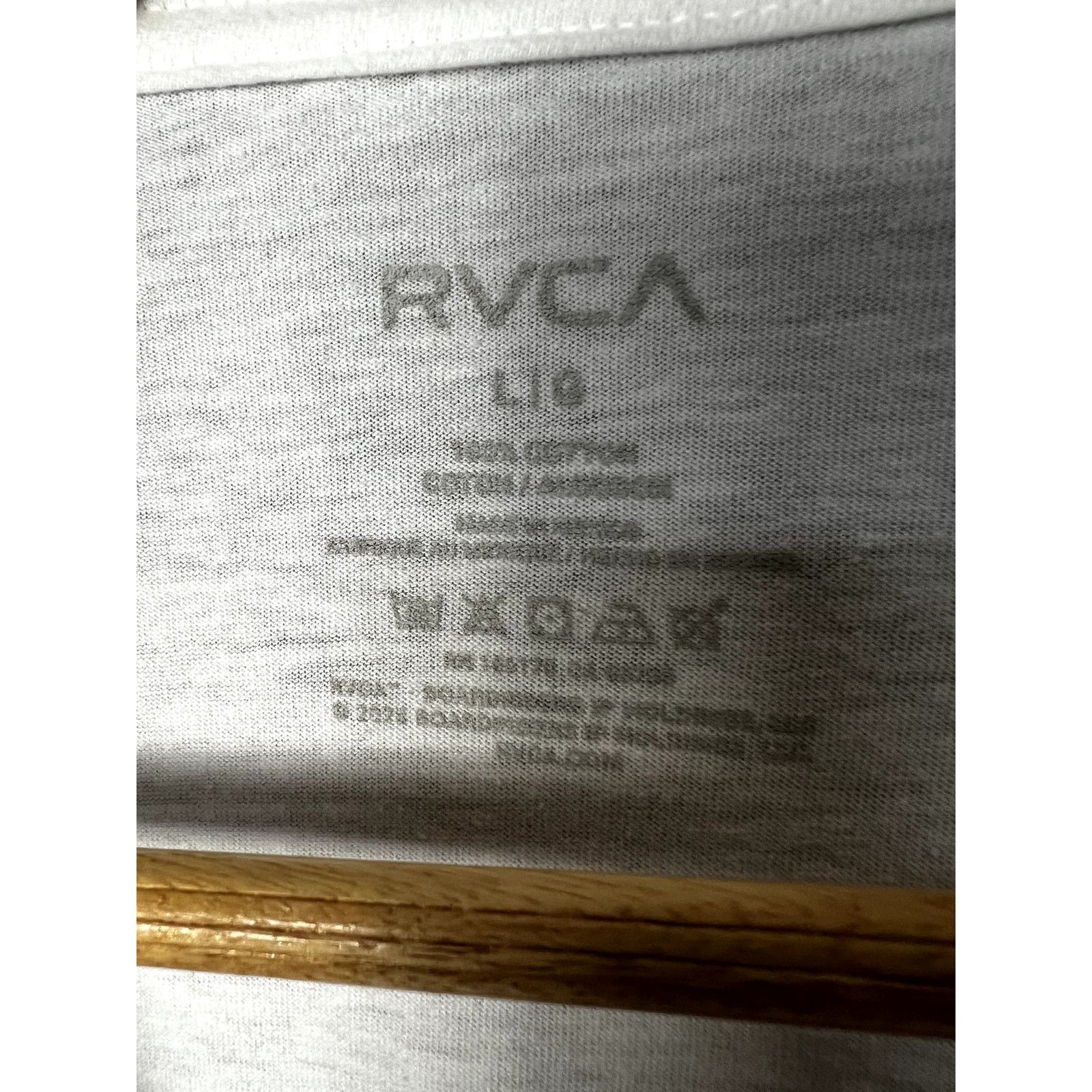 RVCA Men's RVCA Gradiant Color Logo 100% Cotton T-Shirt - Large Size US L / EU 52-54 / 3 - 3 Thumbnail