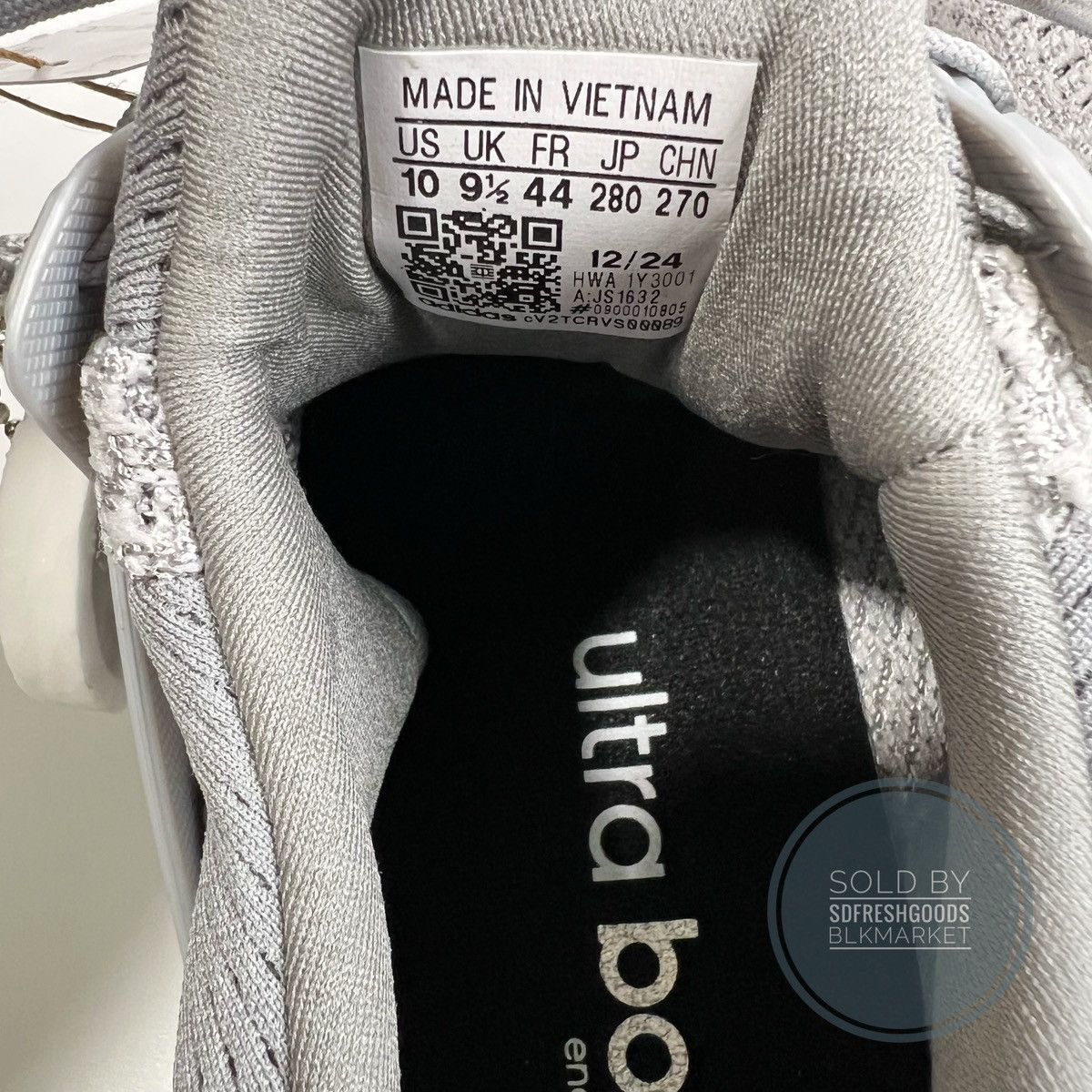 Adidas Adidas Ultraboost 1.0 “Silver Metallic” Athletic Shoes 10 Size US 10 / EU 43 - 5 Thumbnail