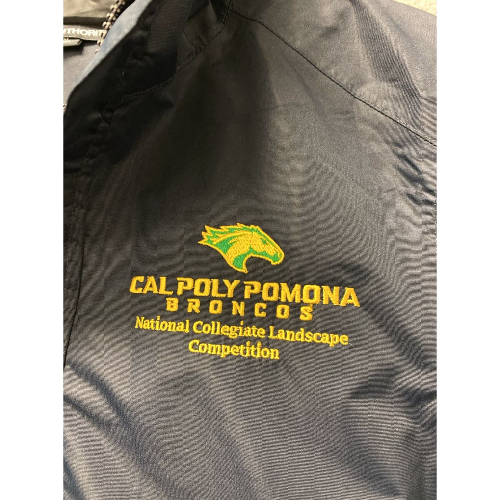Port Authority Port Authority Jacket Men’s M Black Cal Poly Pomona Hooded Insulated Warm /0167 Size US M / EU 48-50 / 2 - 2 Thumbnail