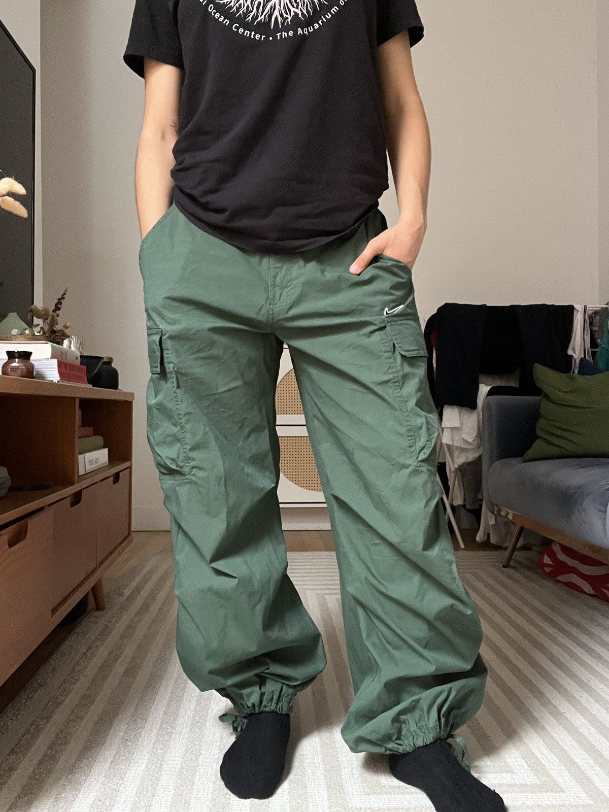 Nike Green Cargo Pants Size 27" / US 4 / IT 40 - 1 Thumbnail