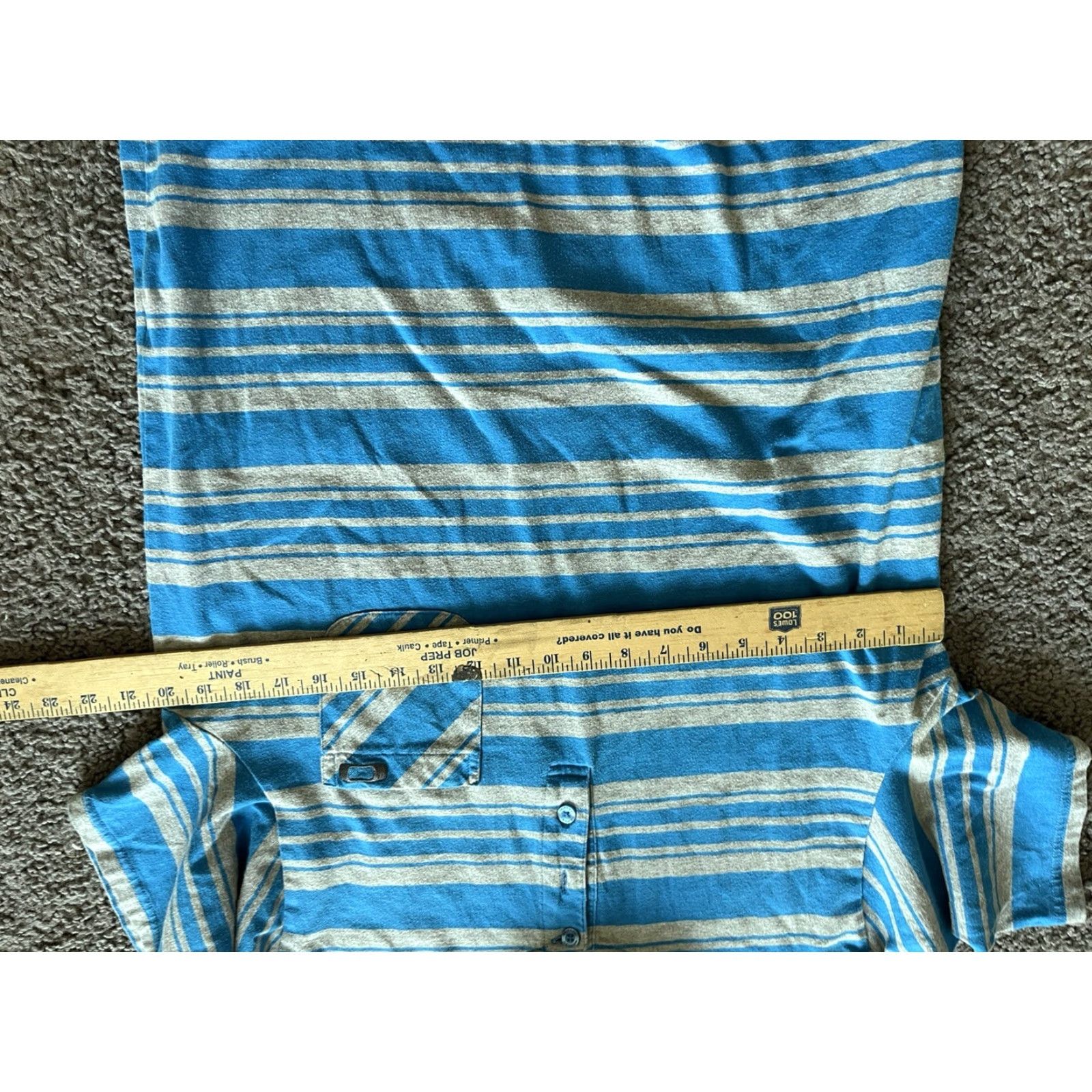Oakley OAKLEY SHORT SLEEVE BLUE/GRAY STRIPED POLO SHIRT MENS LARGE EXCELLENT CONDITION Size US L / EU 52-54 / 3 - 5 Thumbnail
