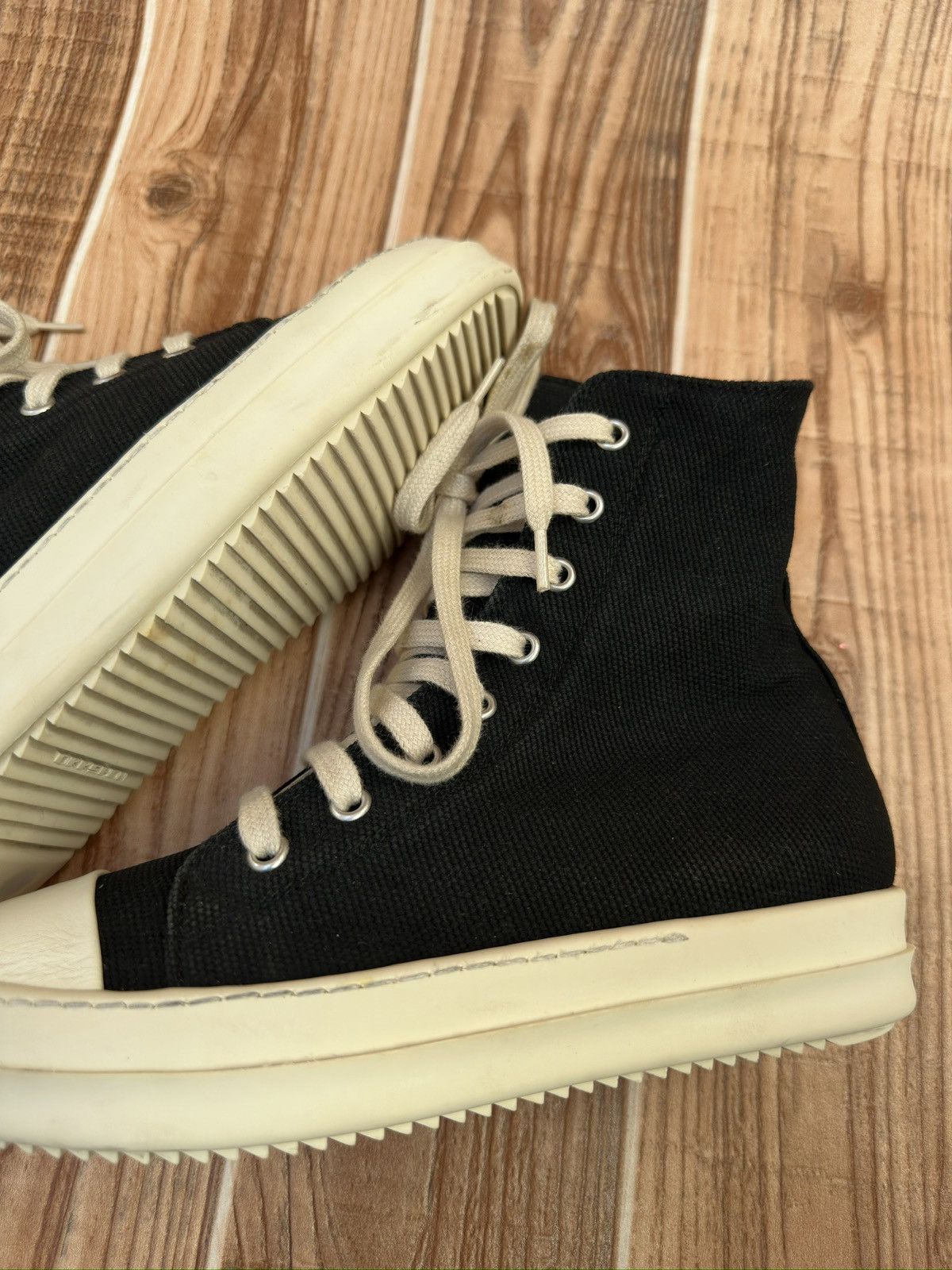 Rick Owens Rick Owens DRKSHDW Canvas Ramones High Tops Size US 6 / IT 36 - 10 Thumbnail