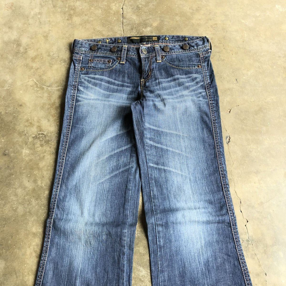 If Six Was Nine 🇯🇵 2000s Gap Multi Button Flared Bootcut Faded Jeans Blue Size US 29 - 2 Thumbnail