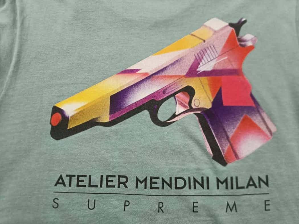 Supreme 🔥🔥 Rare Supreme Mendini Milan Tee Size US M / EU 48-50 / 2 - 1 Thumbnail