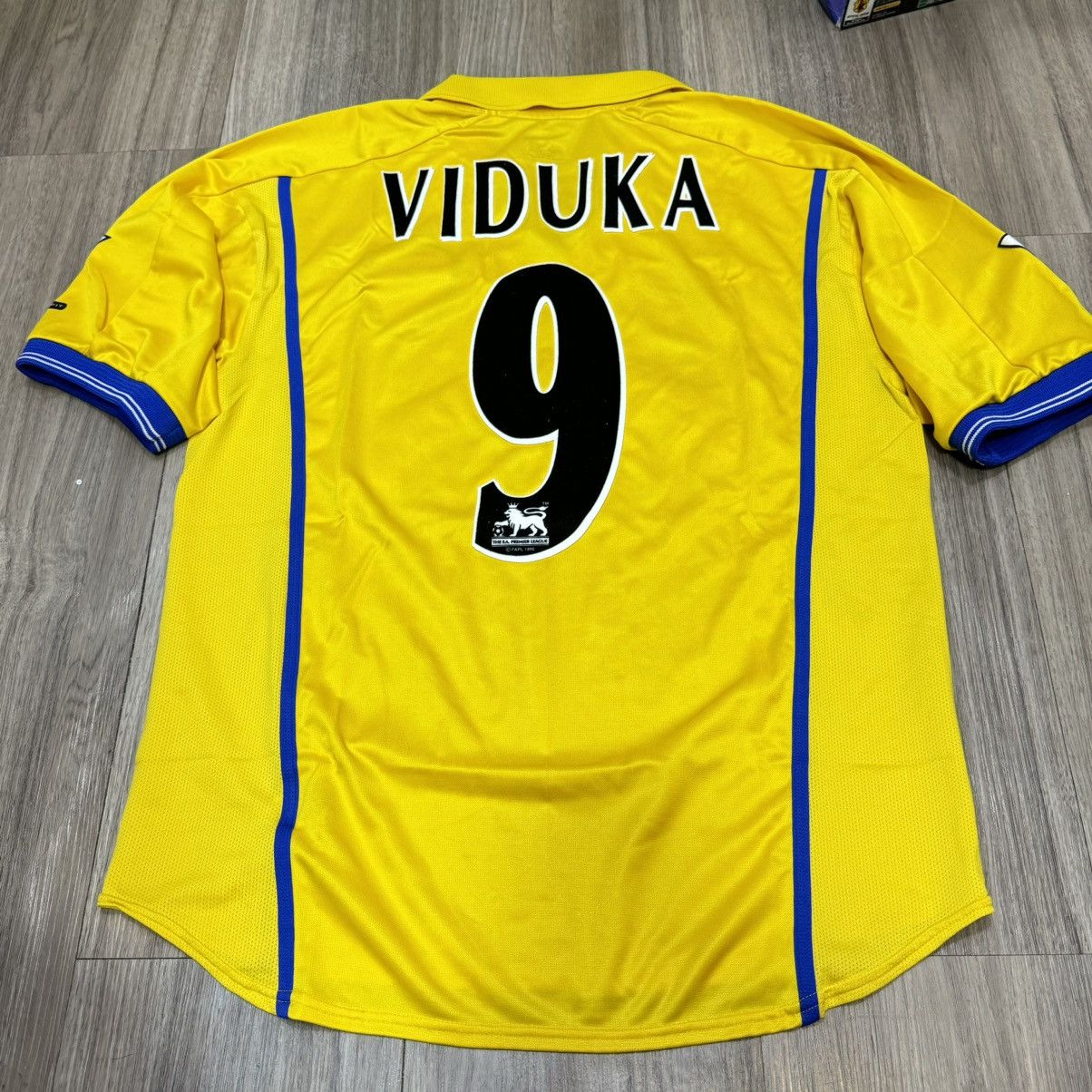 Nike Leeds United 00/02 away shirt #9 Viduka Size US S / EU 44-46 / 1 - 2 Thumbnail