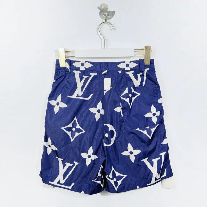 Louis Vuitton Louis Vuitton Bermuda presbyopic Logo shorts Size US 34 / EU 50 - 2 Thumbnail
