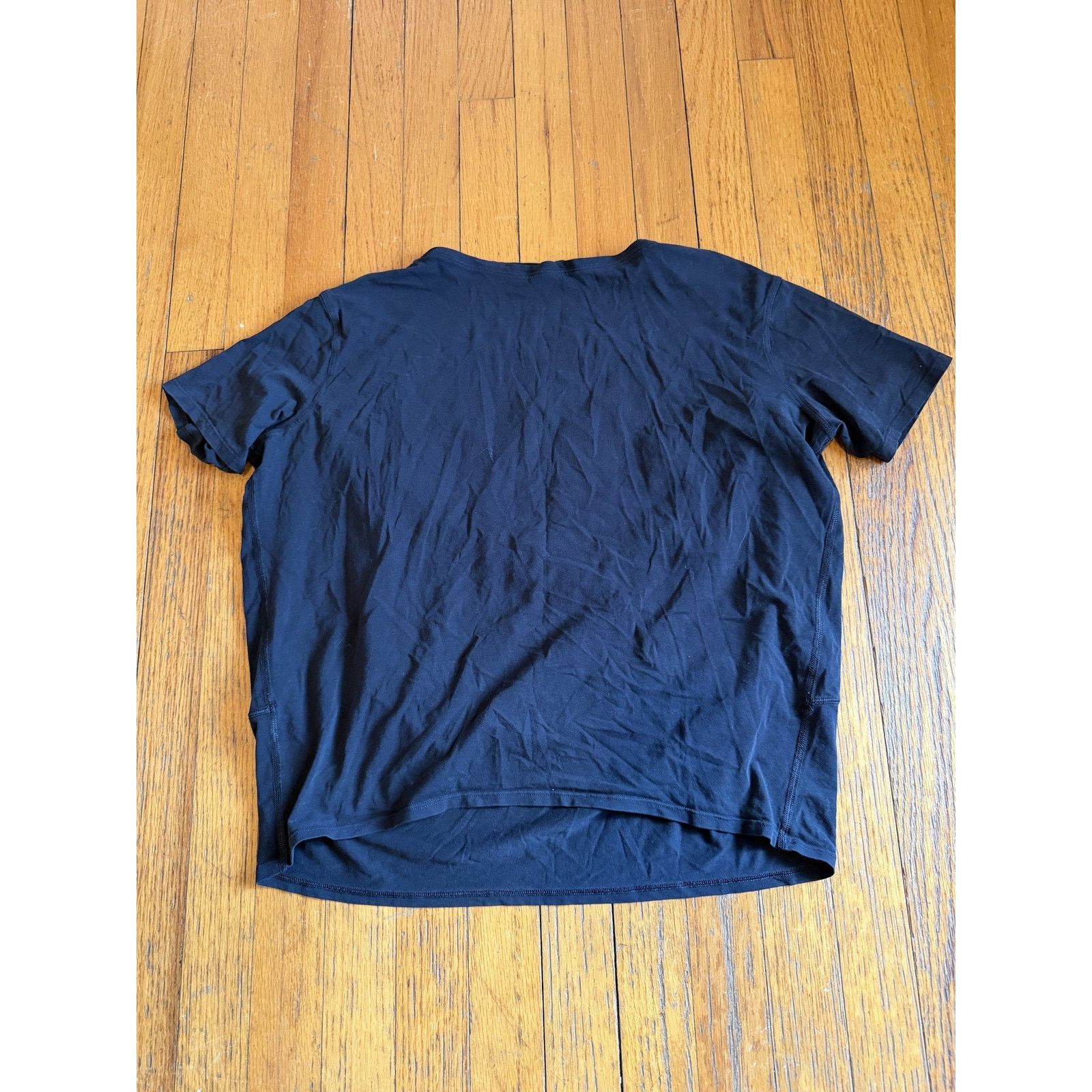 Lululemon Lululemon Shirt Black Basic Athletic Running Workout Tee Size S / US 4 / IT 40 - 1 Thumbnail