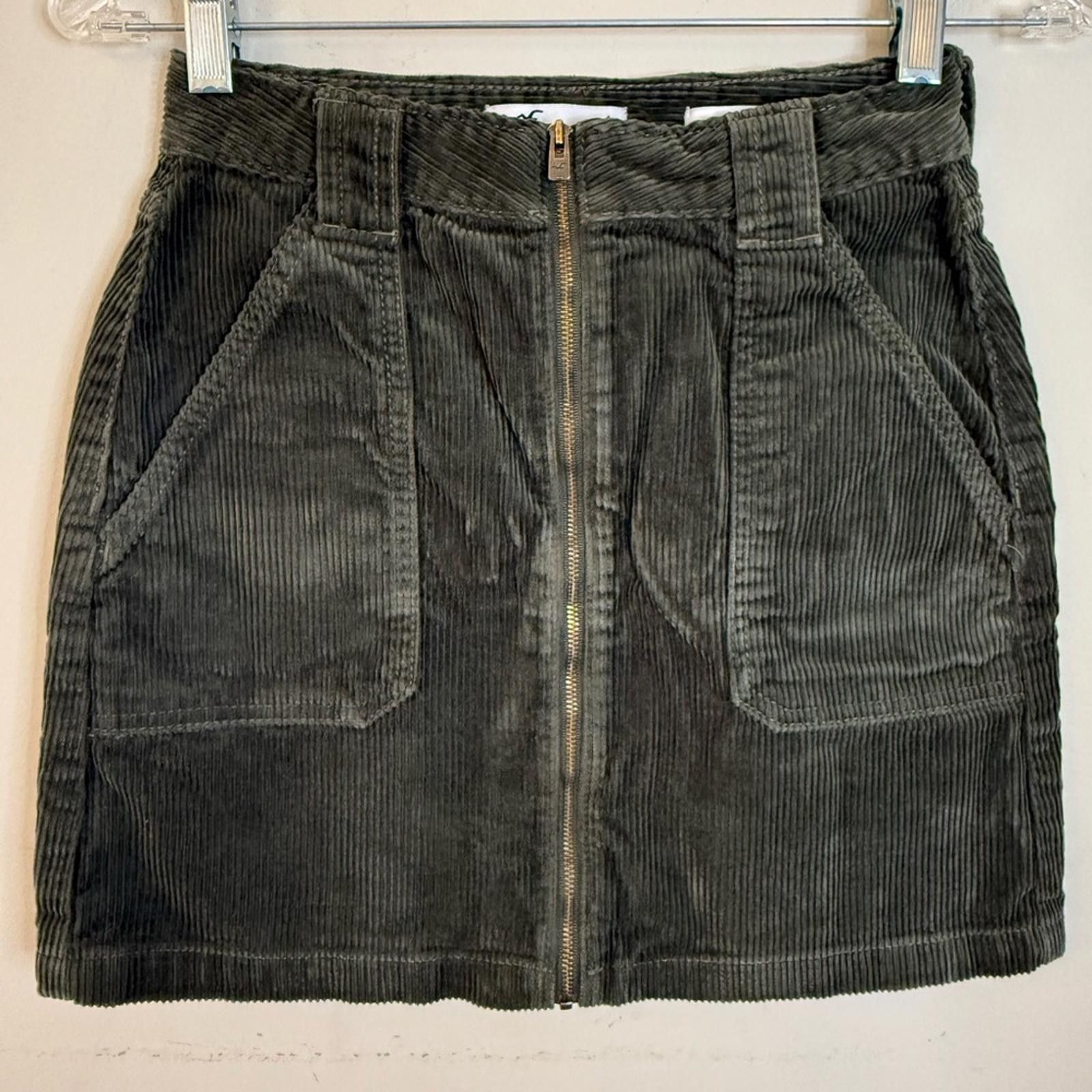Other Hollister forest green corduroy mini skirt high rise SZ 1 Size 30" / US 8 / IT 44 - 4 Thumbnail