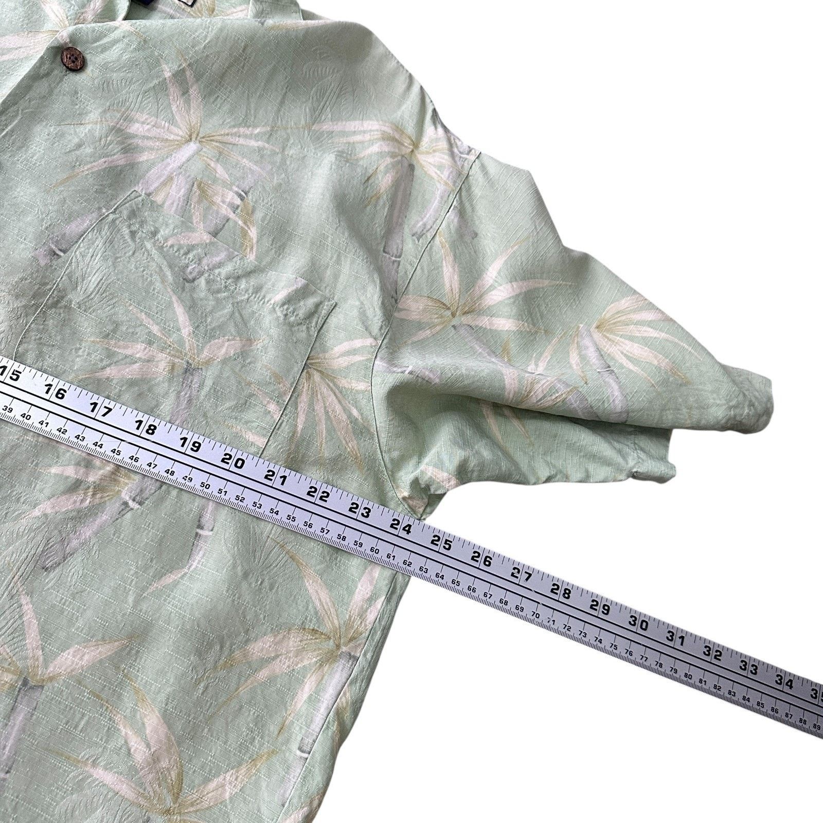 Tommy Bahama Tommy Bahama Hawaiian Shirt Mens L Green Palm Tree Button-Up Size US L / EU 52-54 / 3 - 7 Thumbnail