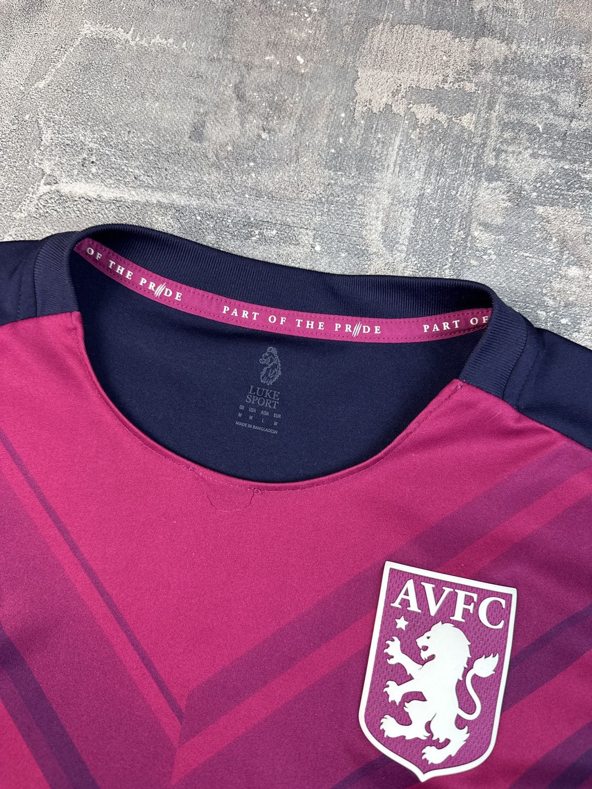 Other Aston Villa 2018/19 Third Football Shirt Soccer Jersey Luke Size US M / EU 48-50 / 2 - 5 Thumbnail