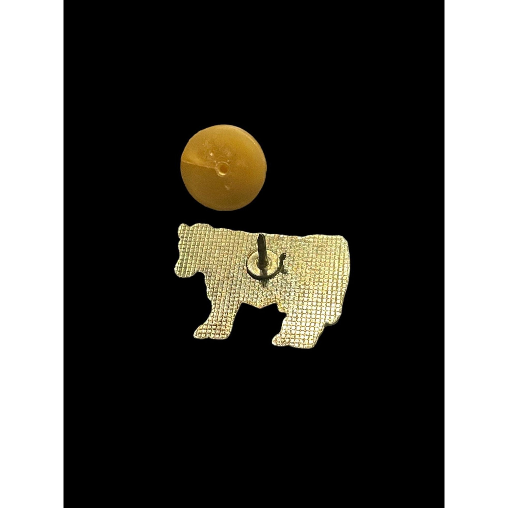 Jewelry × Vintage Classic Gold Tone Cow Enamel Brooch Pin Size ONE SIZE - 3 Thumbnail