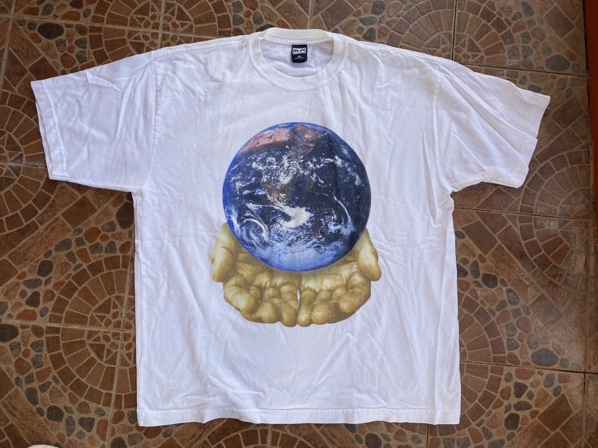 Obey × Vintage Obey Our Planet Is In Your Hands T-Shirt Size US XXL / EU 58 / 5 - 1 Thumbnail