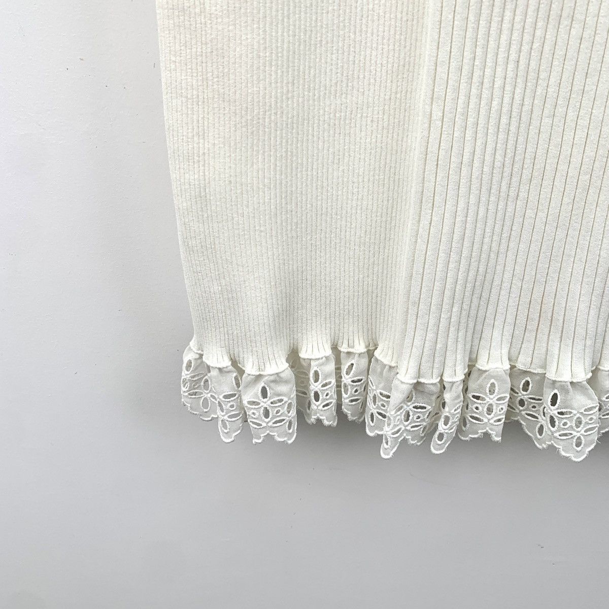 Louis Vuitton Louis Vuitton White Spliced Lace Sleeveless Knit Dress K26WX Size L / US 10 / IT 46 - 5 Thumbnail