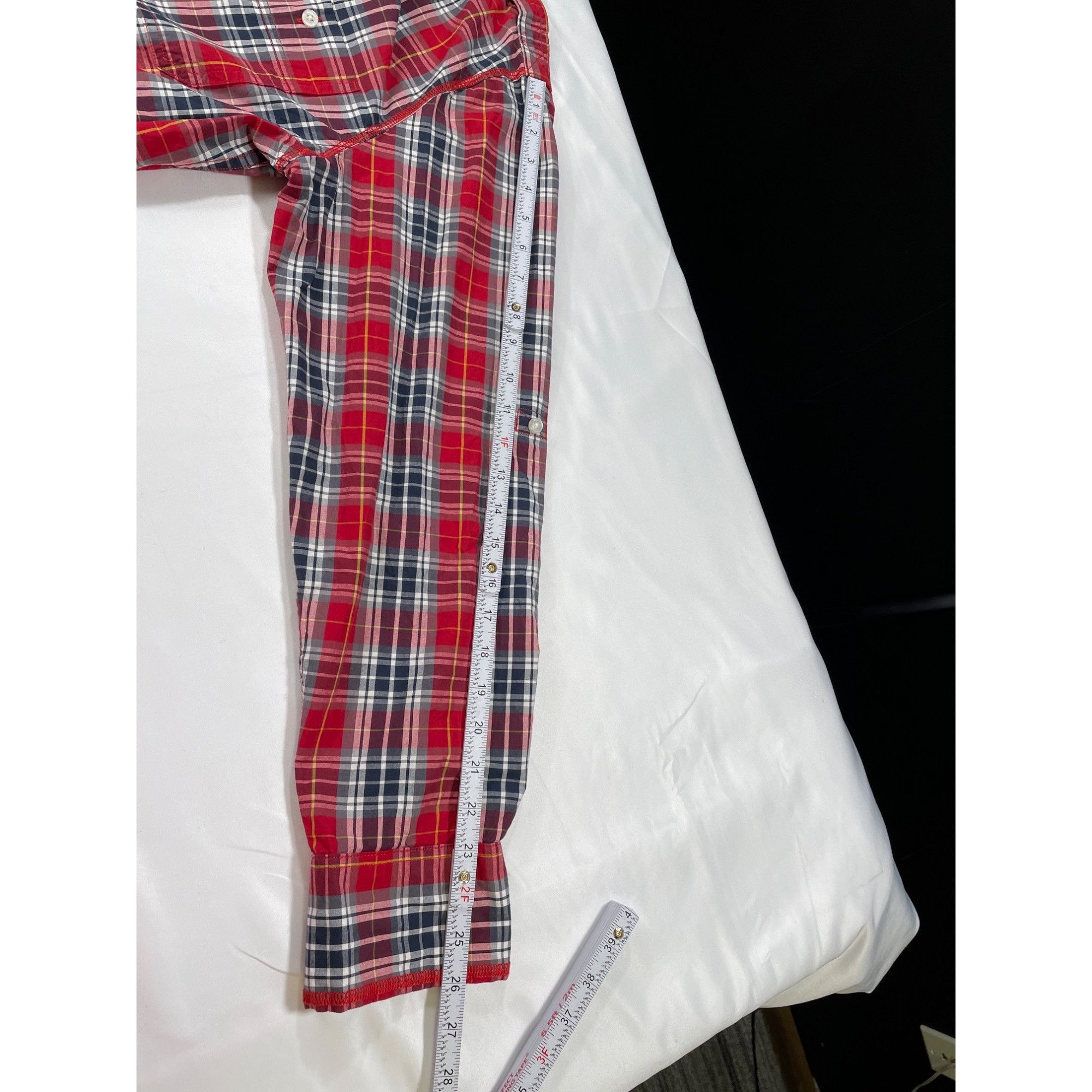 Urban Pipeline Urban pipeline SKU 7636 Red Plaid Long Sleeve Button Up Shir Size US L / EU 52-54 / 3 - 7 Thumbnail