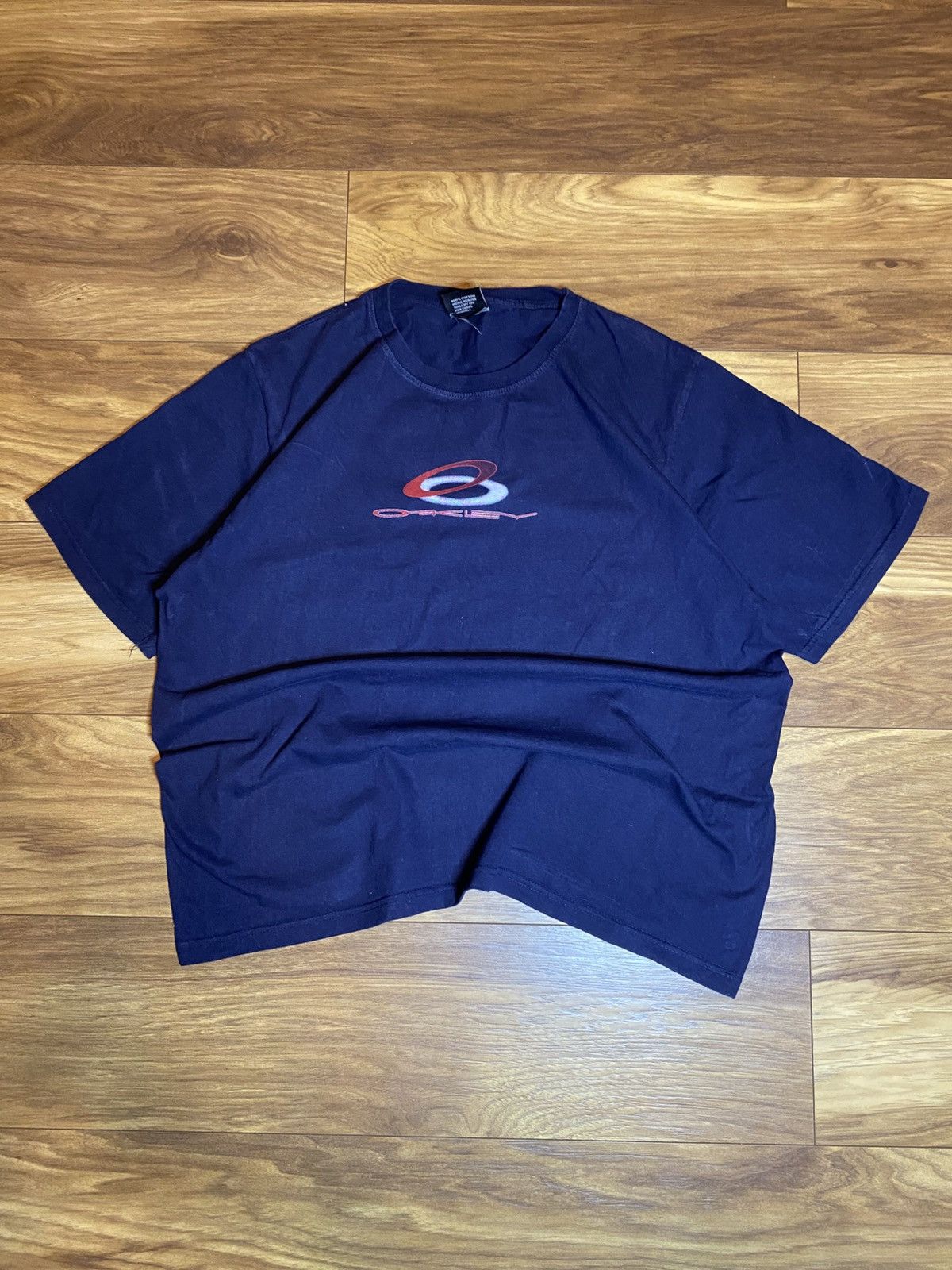 Oakley Vintage T-Shirt 3D Centr Logo Boxy Fit ,Y2k,USA,Hype Size US XL / EU 56 / 4 - 1 Thumbnail