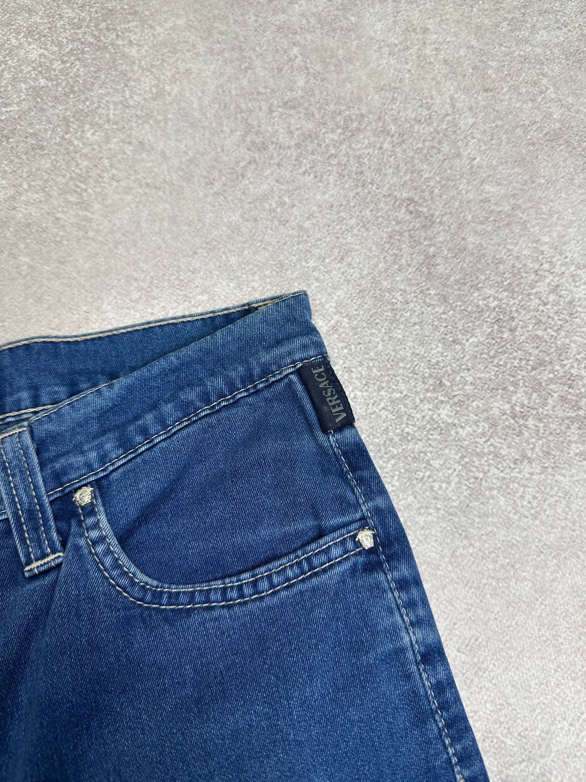 Versace Vintage Versace Medusa Blue Jeans Rare 29 Y2K Size US 29 - 5 Thumbnail