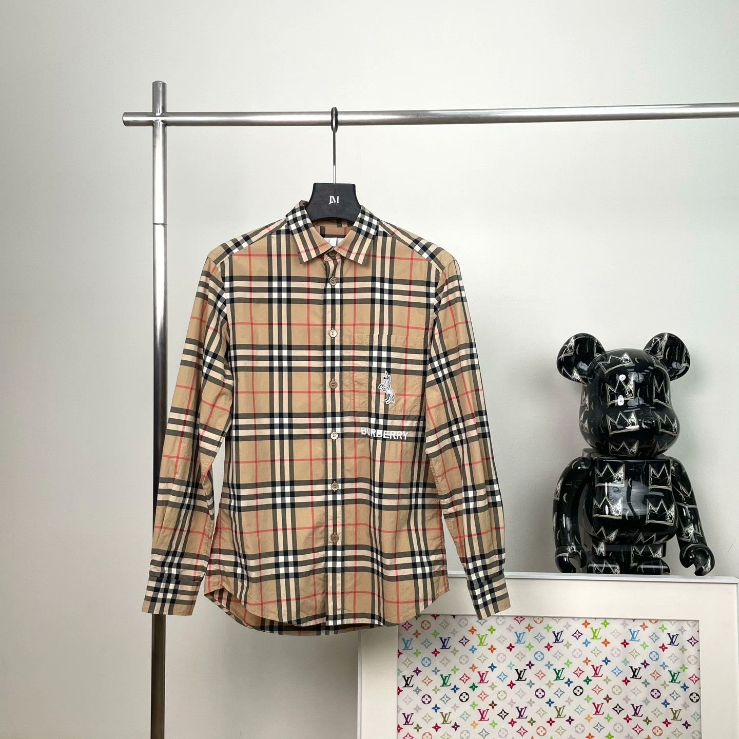 Burberry Burberry Embroidered Plaid Shirt s Men Size US S / EU 44-46 / 1 - 1 Thumbnail