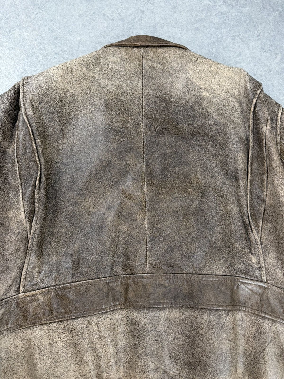 Vintage Vintage Traders A-2 Distressed Leather Flight Jacket Size 54 Size US L / EU 52-54 / 3 - 20 Thumbnail