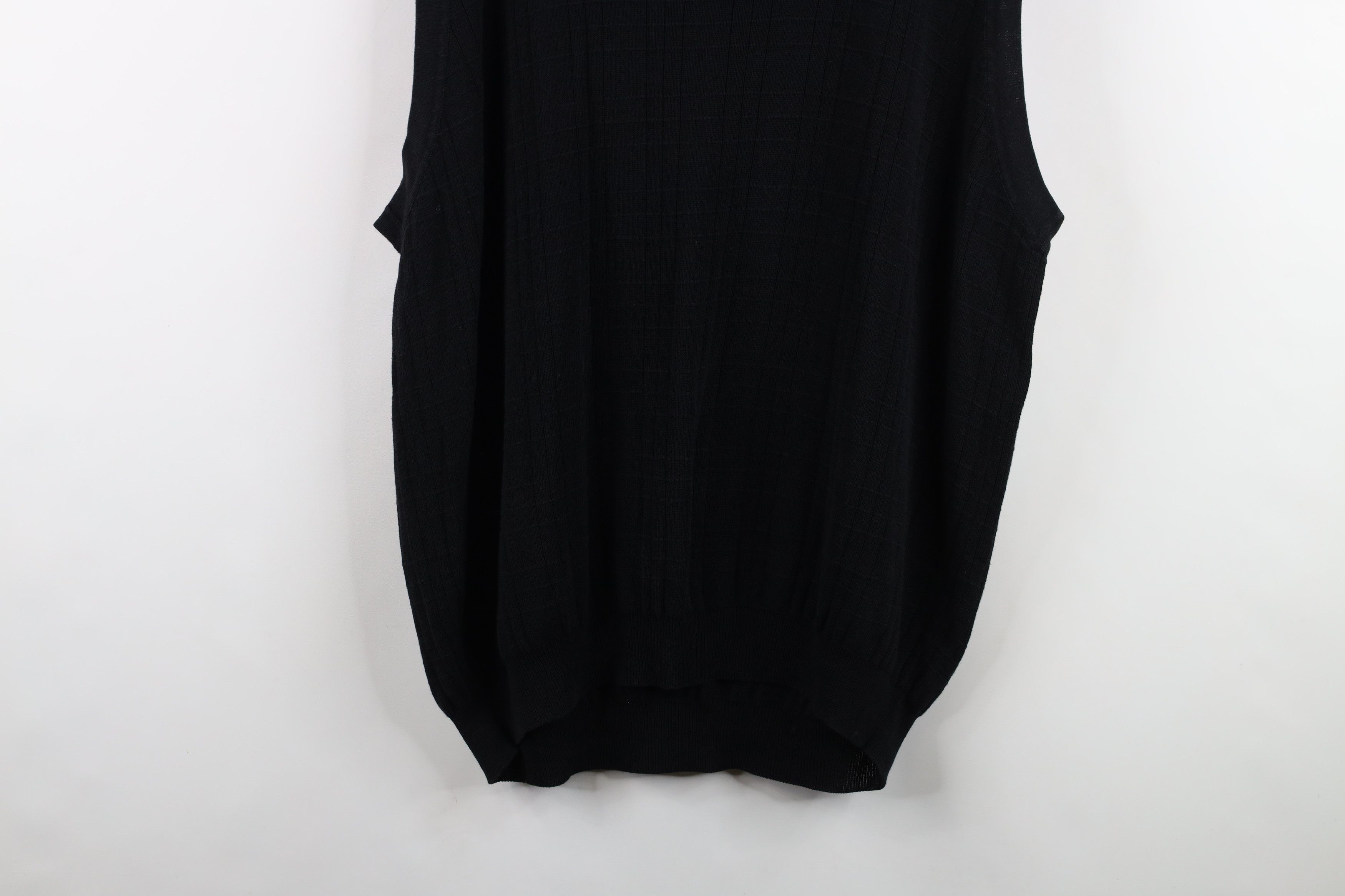 Vintage Vintage 90s Streetwear Lightweight Knit V-Neck Sweater Vest Size US XL / EU 56 / 4 - 9 Thumbnail