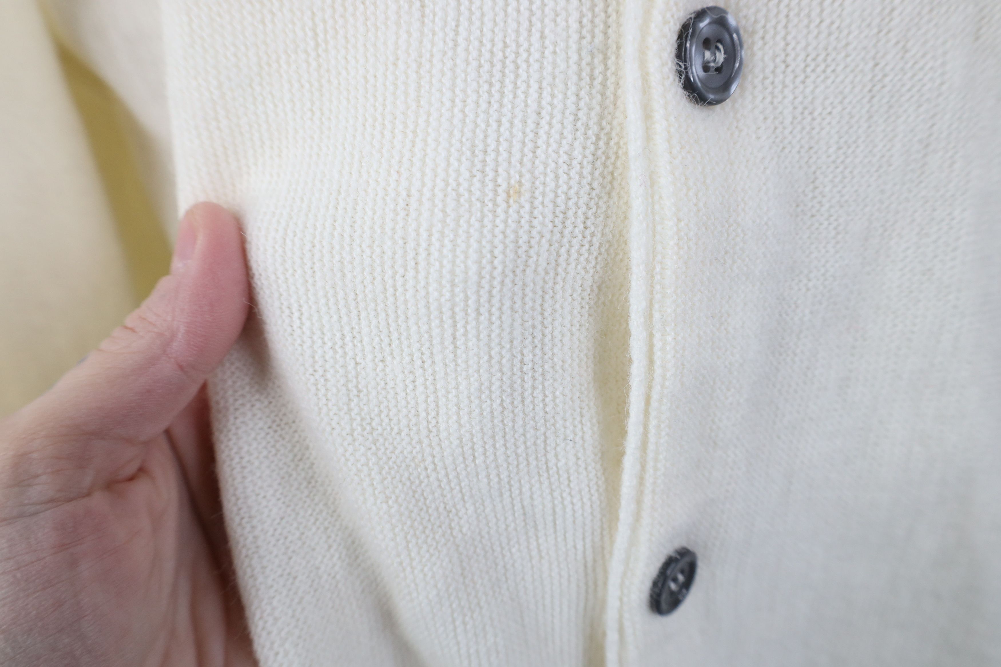 Vintage Vintage 70s Streetwear Knit Cardigan Sweater White USA Size US XL / EU 56 / 4 - 4 Thumbnail