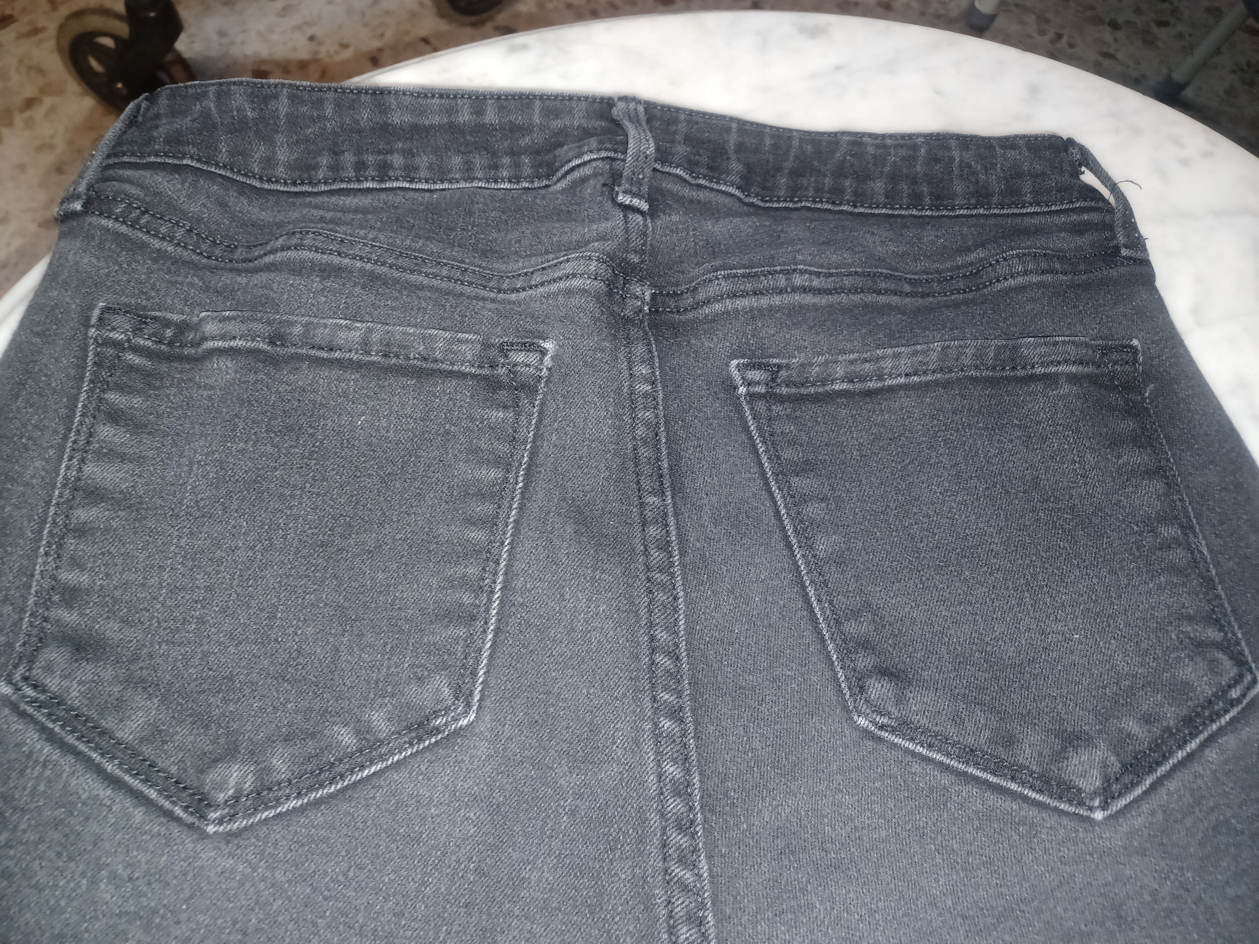 Old Navy Old Navy High-Rise Straight Jeans SZ 8 Black Size 30" / US 8 / IT 44 - 3 Thumbnail