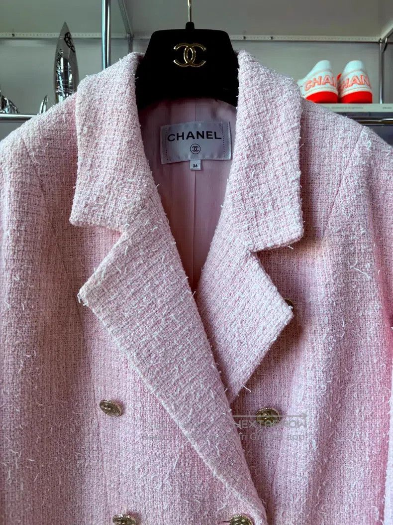 Chanel Chanel 21S show style cherry blossom pink lapel double-bre Size XS / US 0-2 / IT 36-38 - 2 Thumbnail