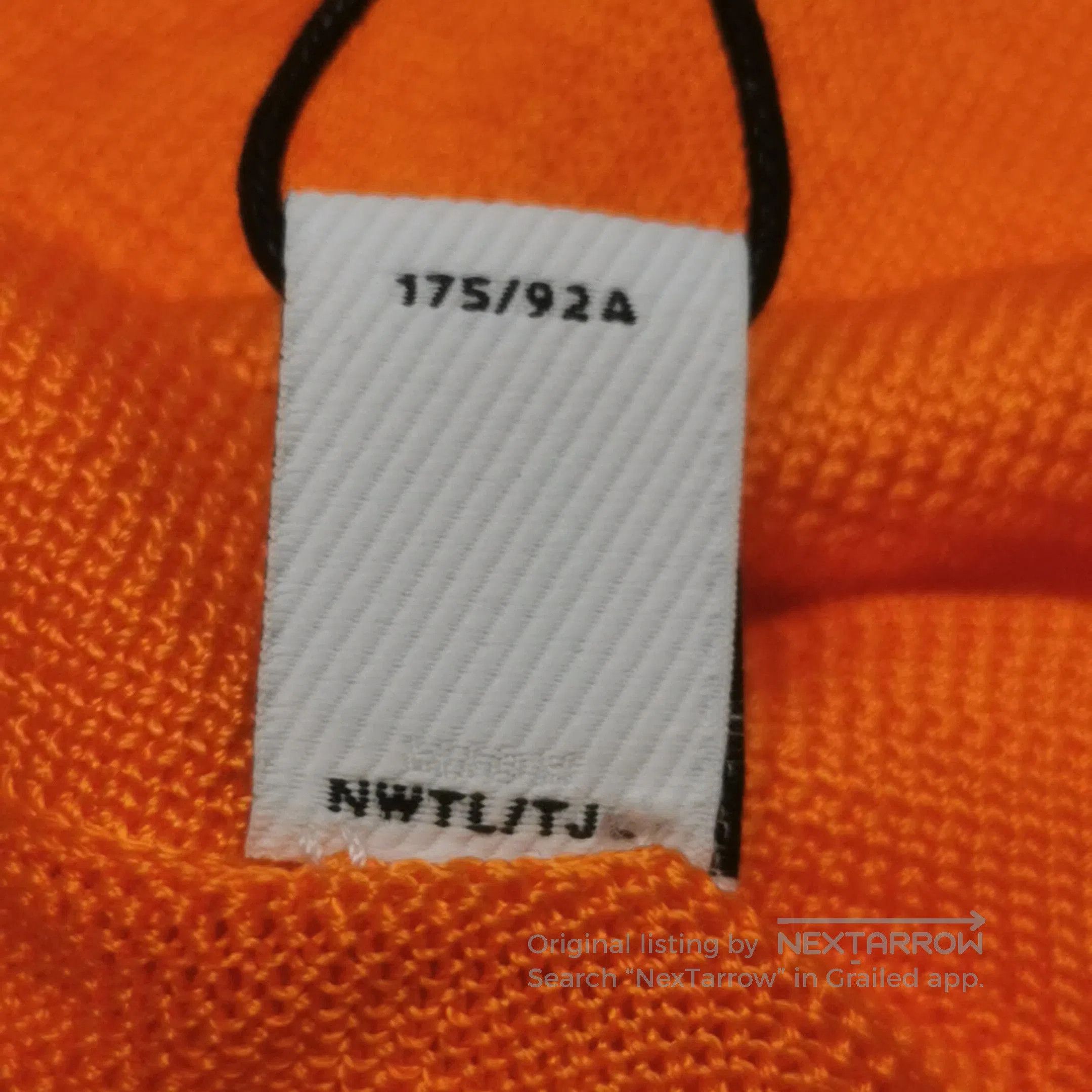 Burberry Burberry Sleeveless Diamond Pattern Orange Top . Size US M / EU 48-50 / 2 - 7 Thumbnail