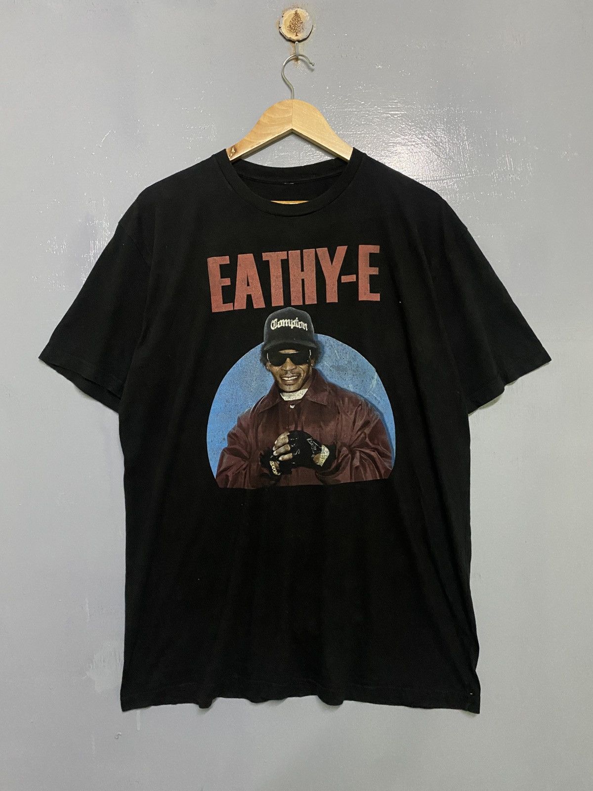 Band Tees × Rap Tees Eathy E Parody Eazy E Rapper Shirt Size US XL / EU 56 / 4 - 1 Thumbnail