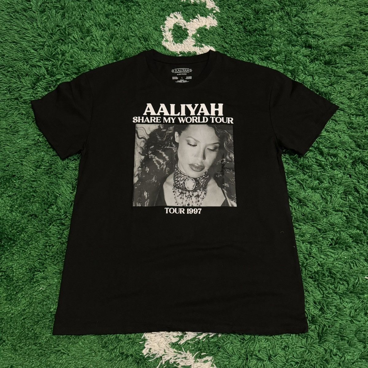 Band Tees × Vintage Aaliyah “ Share My World Tour” Tee Size Large 