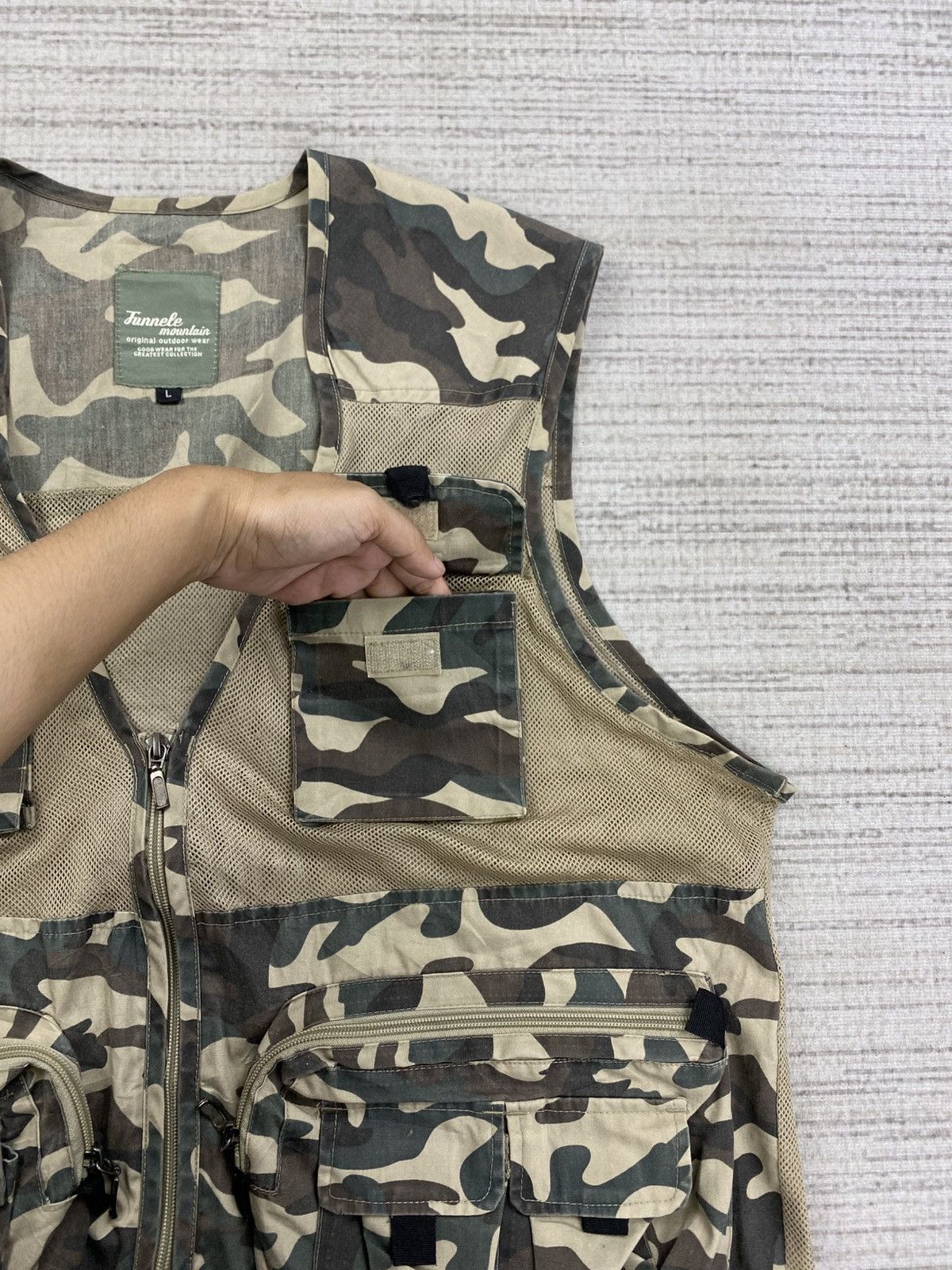 Designer × Japanese Brand × Vintage Vtg Funnele Mountain Outdoor Wear Military Style Vest Size US L / EU 52-54 / 3 - 7 Thumbnail