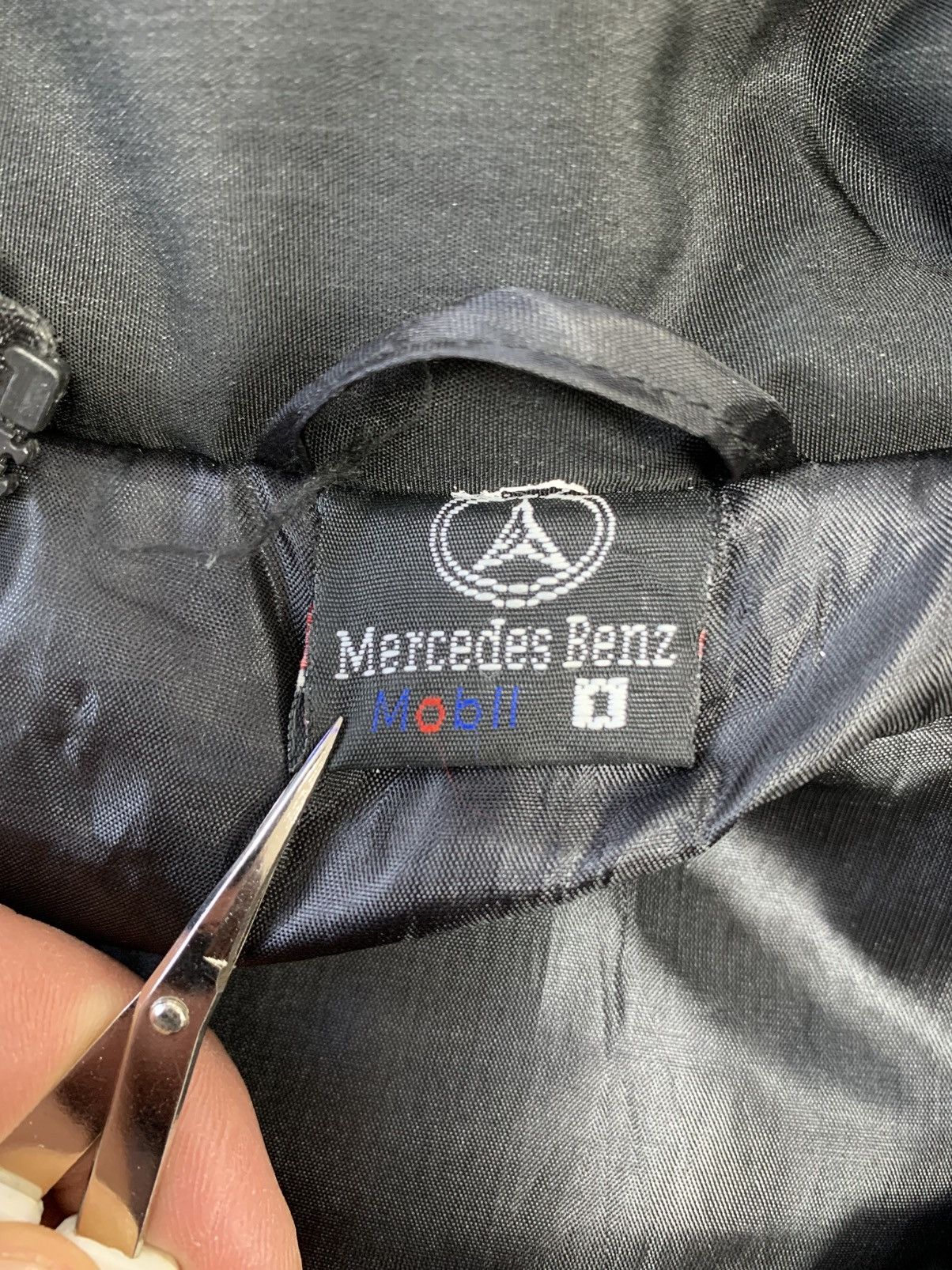 Mercedes-Benz McLaren F1 Racing Team Jacket – Vodafone Mercedes Motorsport Size US XL / EU 56 / 4 - 7 Thumbnail