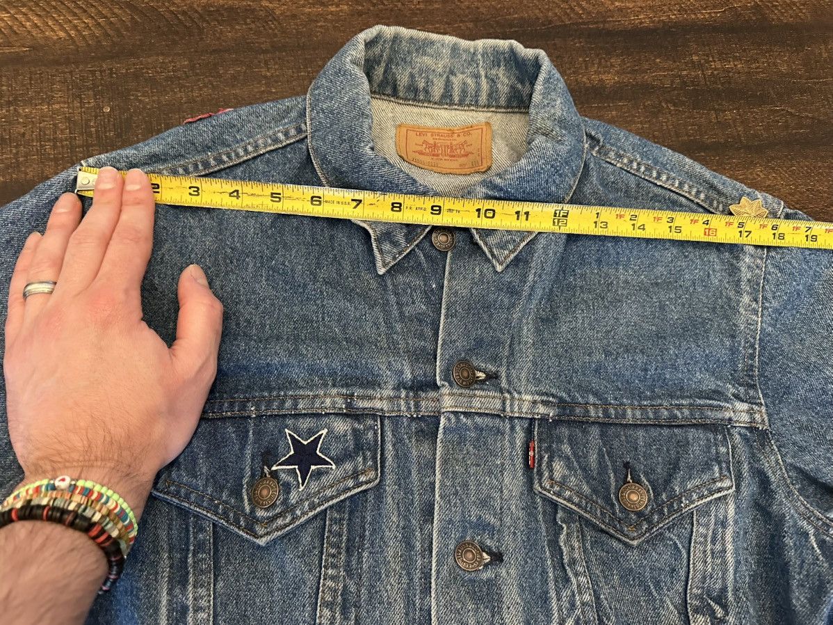Levi's Vintage Thrashed/Patched Levi's Jean Jacket 44L-70506-0214 Size L / US 10 / IT 46 - 10 Thumbnail