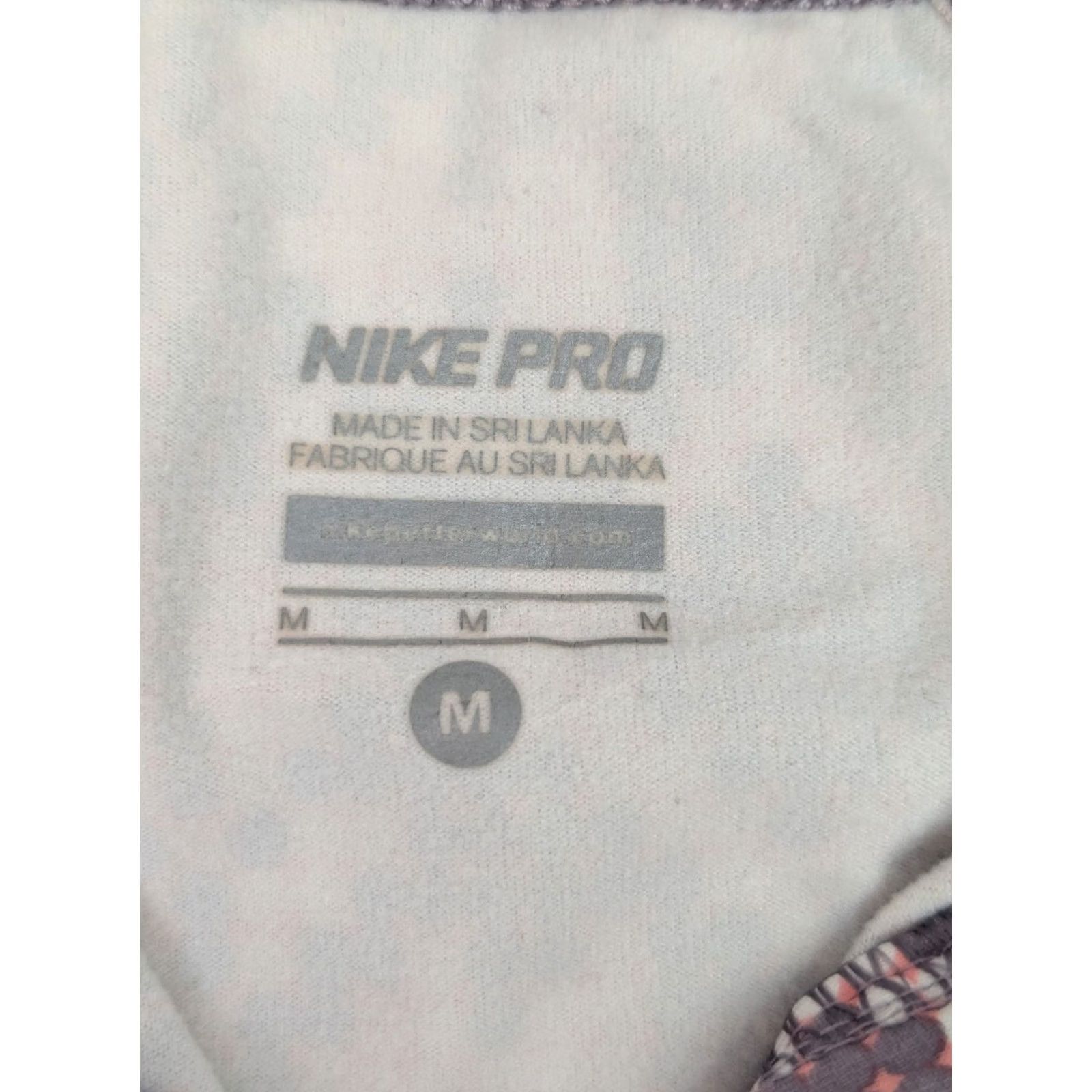 Nike Nike Pro Dri-Fit 1/4 Zip Pullover Lightweight Sweater Women M Geometric Purple Size M / US 6-8 / IT 42-44 - 2 Thumbnail