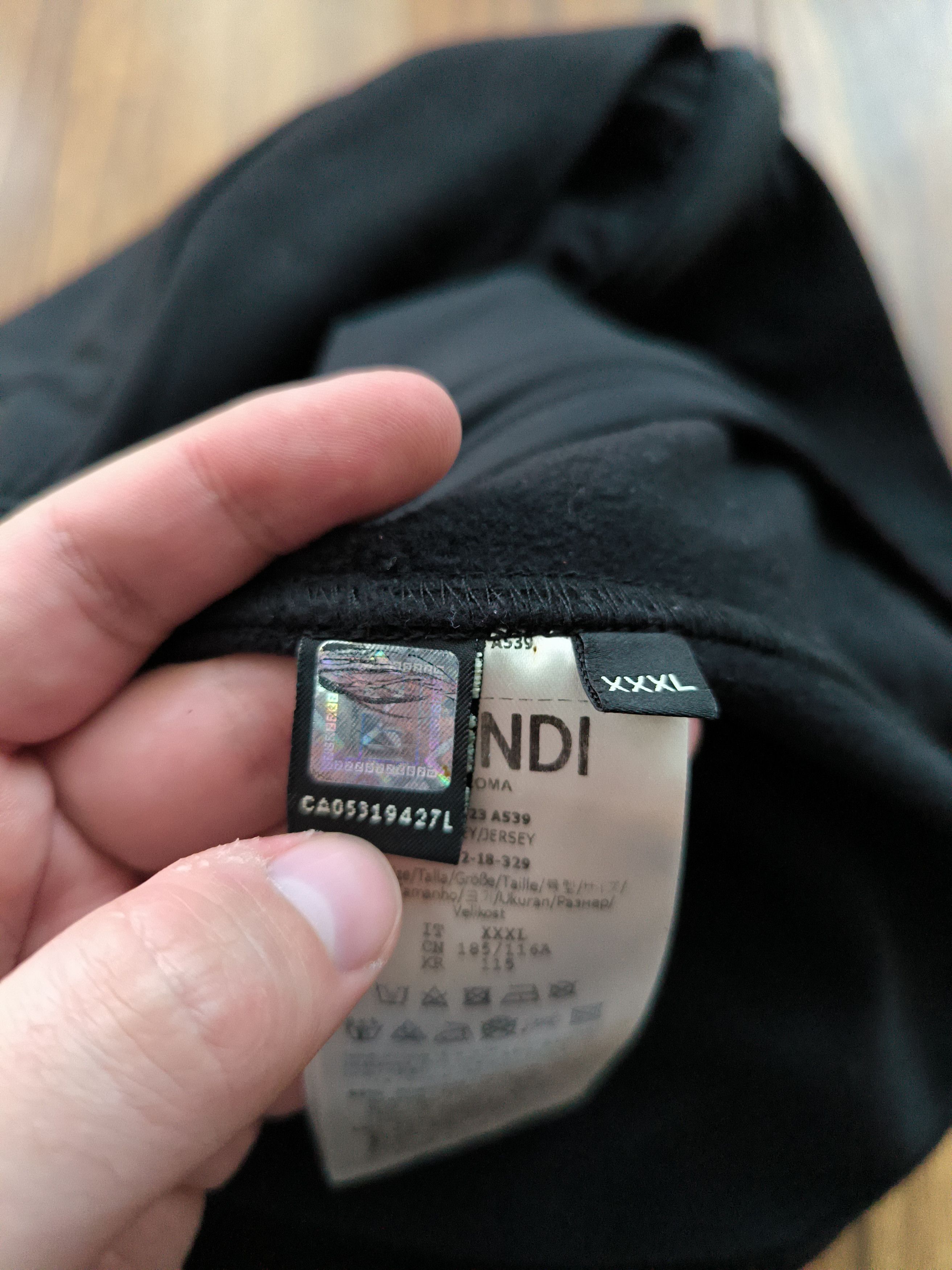 Fendi Fendi Black Zip Sweatshirt, XXXL, very good condition minus Size US XXL / EU 58 / 5 - 7 Thumbnail