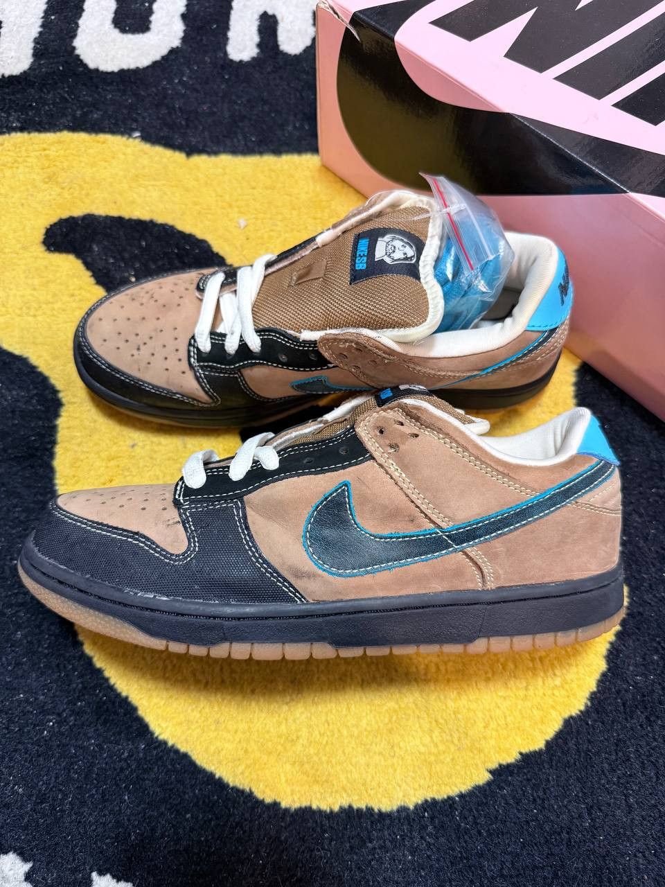 Nike Nike SB Dunk Low Slam City (2005) 304292-201 Size US 8 / EU 41 - 1 Thumbnail
