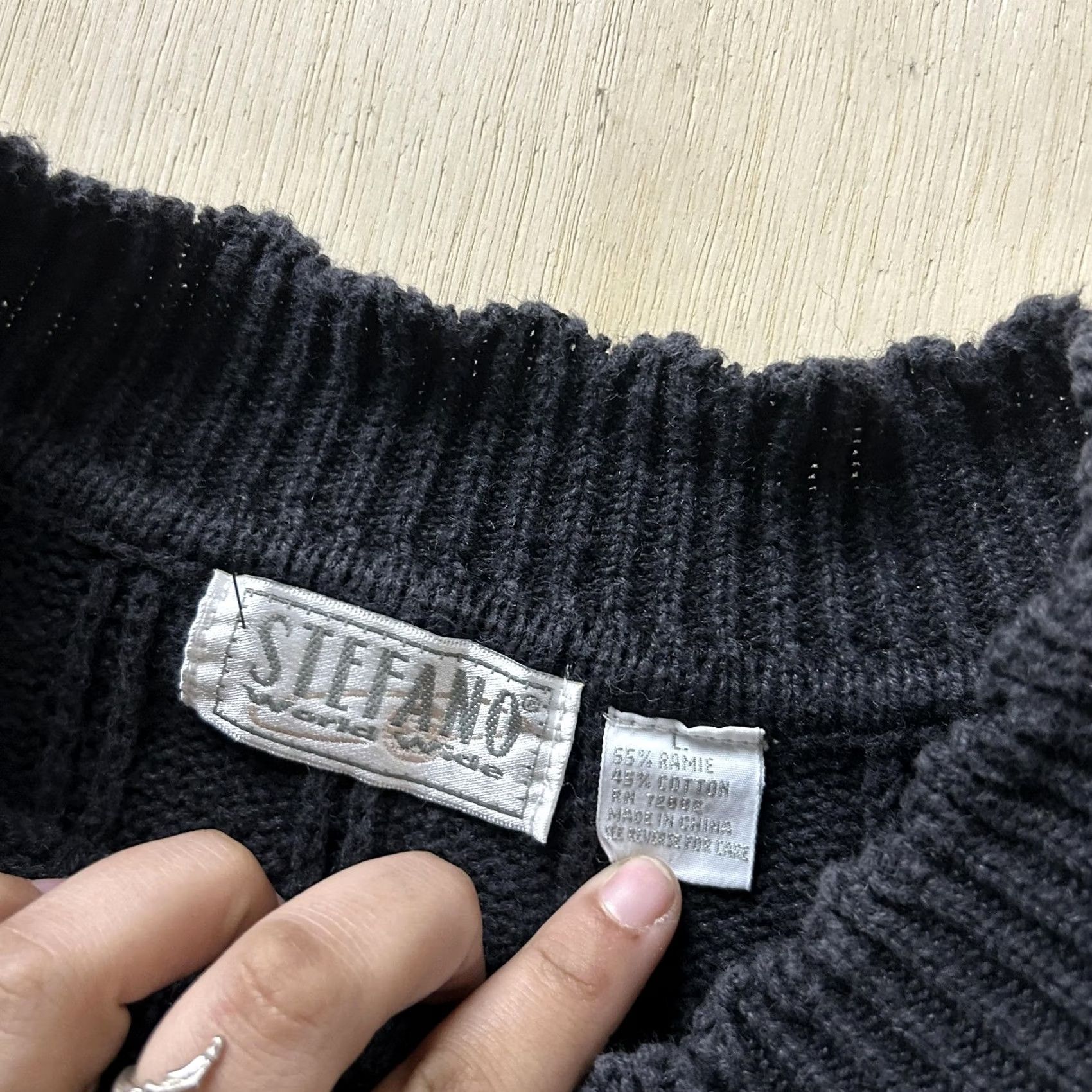 Vintage VINTAGE Stefano Sweater Women Large Black Crew Neck Tight-Knit Textured Pullover Size L / US 10 / IT 46 - 3 Thumbnail