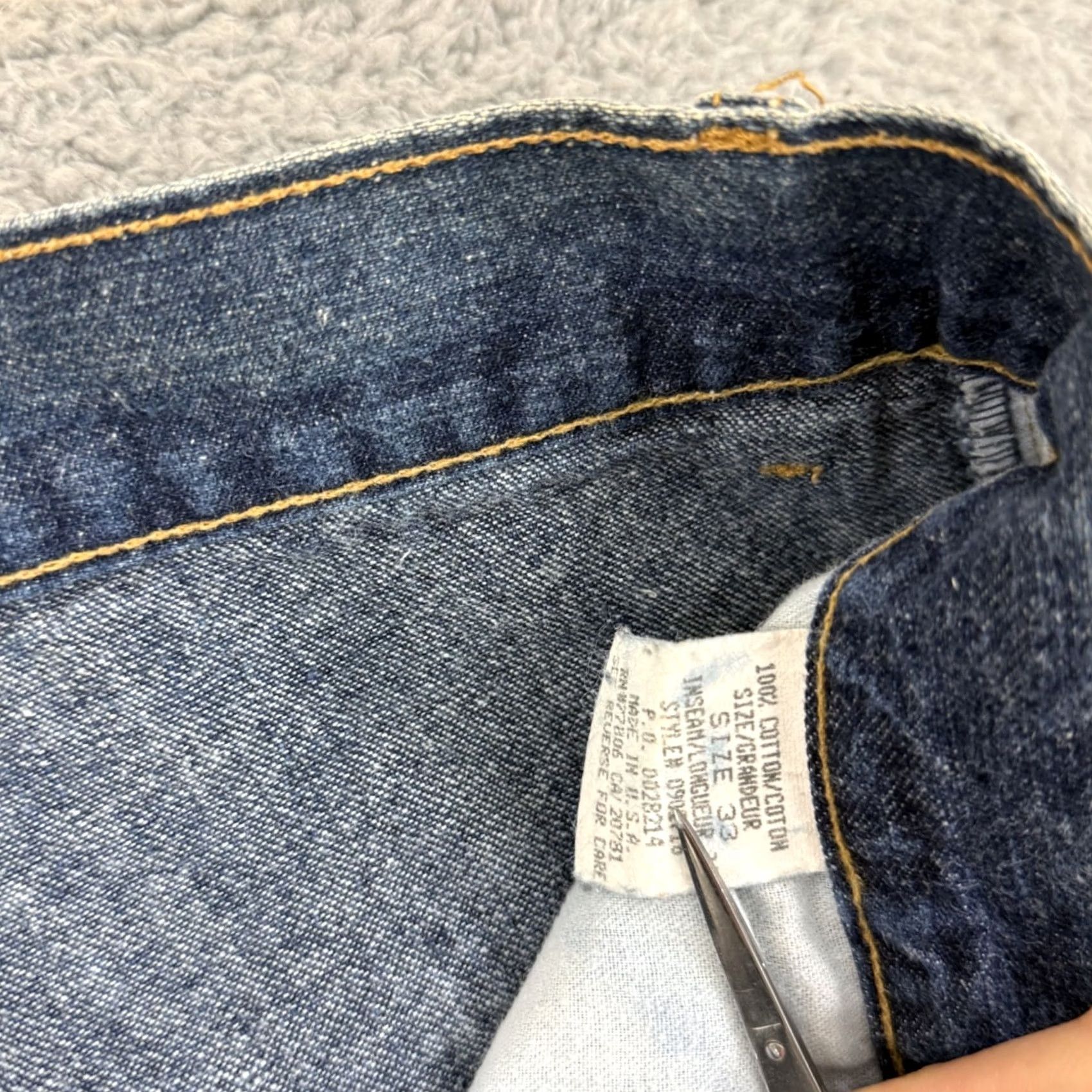 Tommy Hilfiger VINTAGE Tommy Hilfiger Jeans Mens 33x34 Denim Wide Leg 90s Baggy Loose Fit USA Size US 33 - 6 Thumbnail