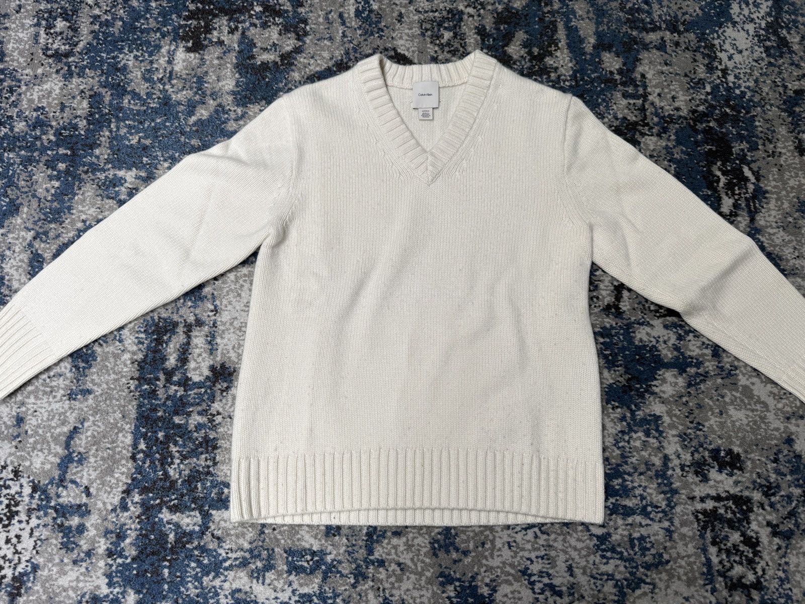 Calvin Klein Calvin klein white v neck sweater Size US XS / EU 42 / 0 - 1 Thumbnail