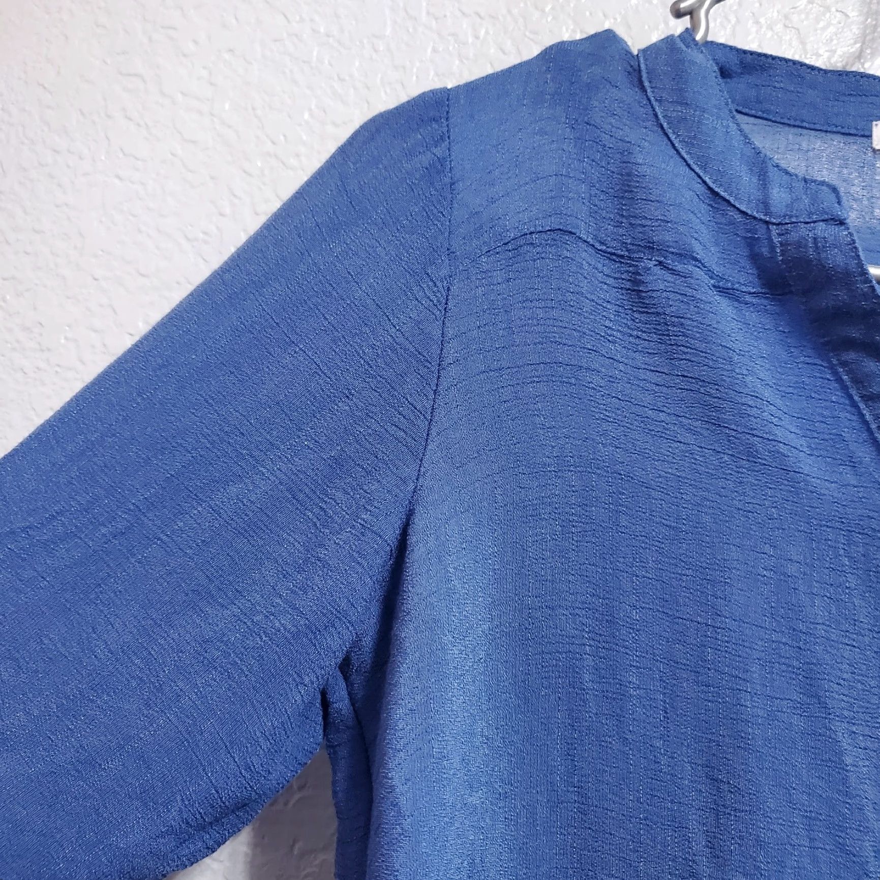 Vintage Figueroa & Flower Blouse Women PS Blue Embroidered Roll Tab Sleeve Attached Cami Size S / US 4 / IT 40 - 6 Thumbnail