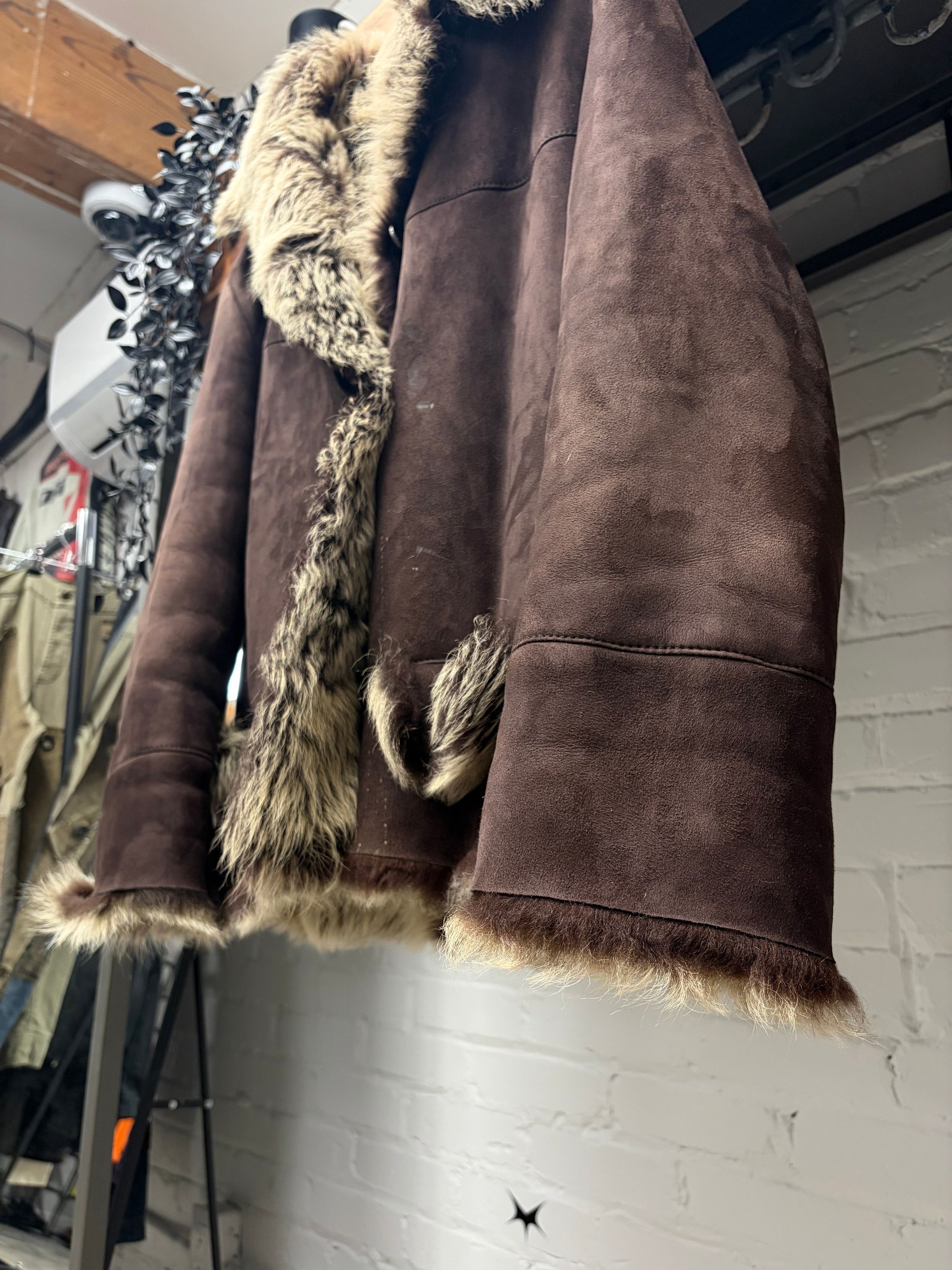 Gucci AW1998 Gucci by Tom Ford Genuine Fox Fur Oversized Brown Suede Coat Size S / US 4 / IT 40 - 2 Thumbnail